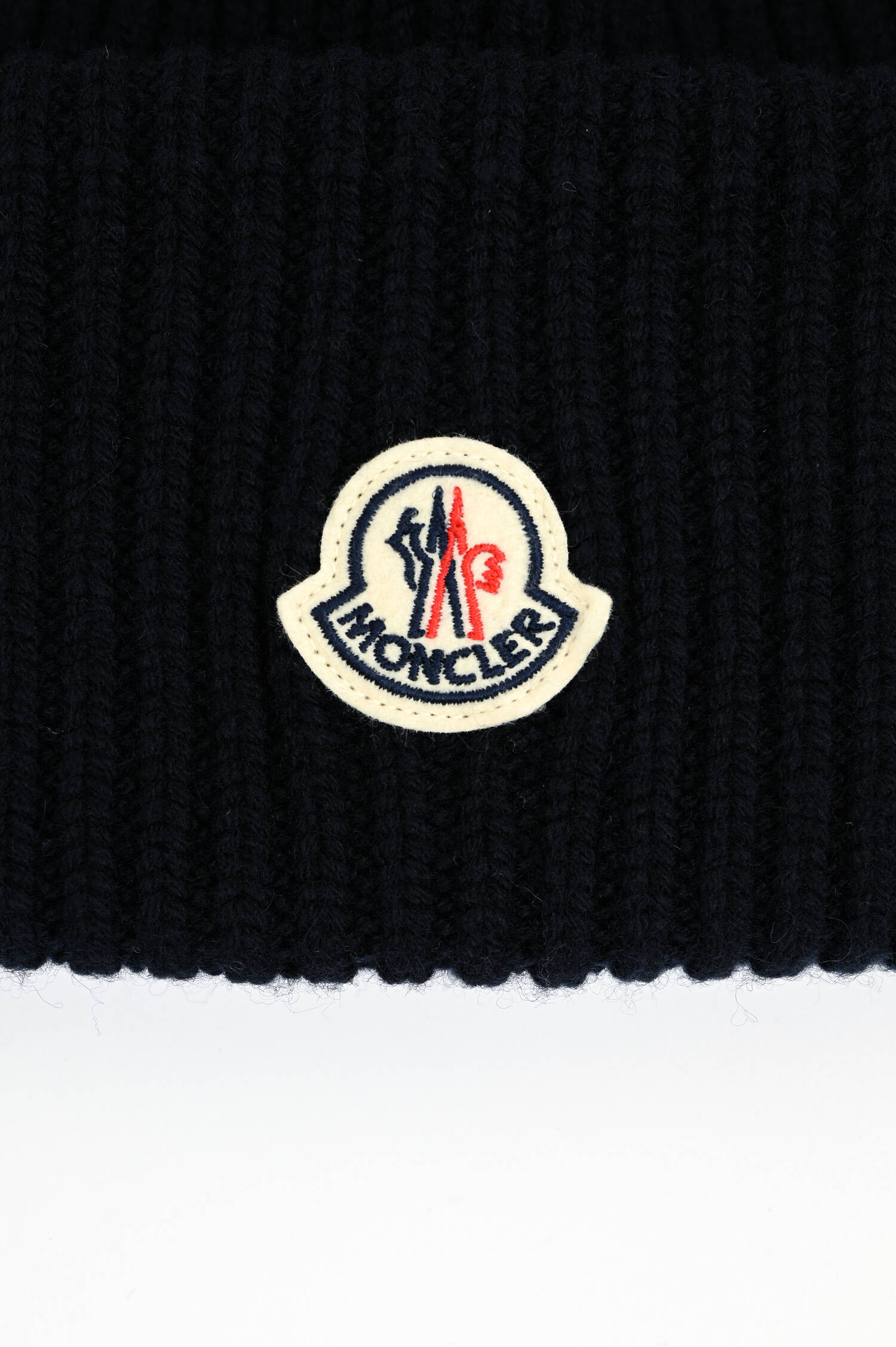 Mütze aus Schurwolle in Navy