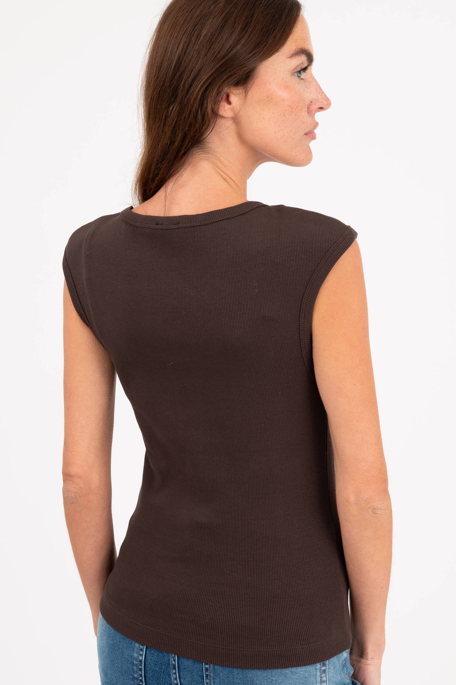 Geripptes Top mit Stretchanteil in Braun Geripptes Top mit Stretchanteil in Braun