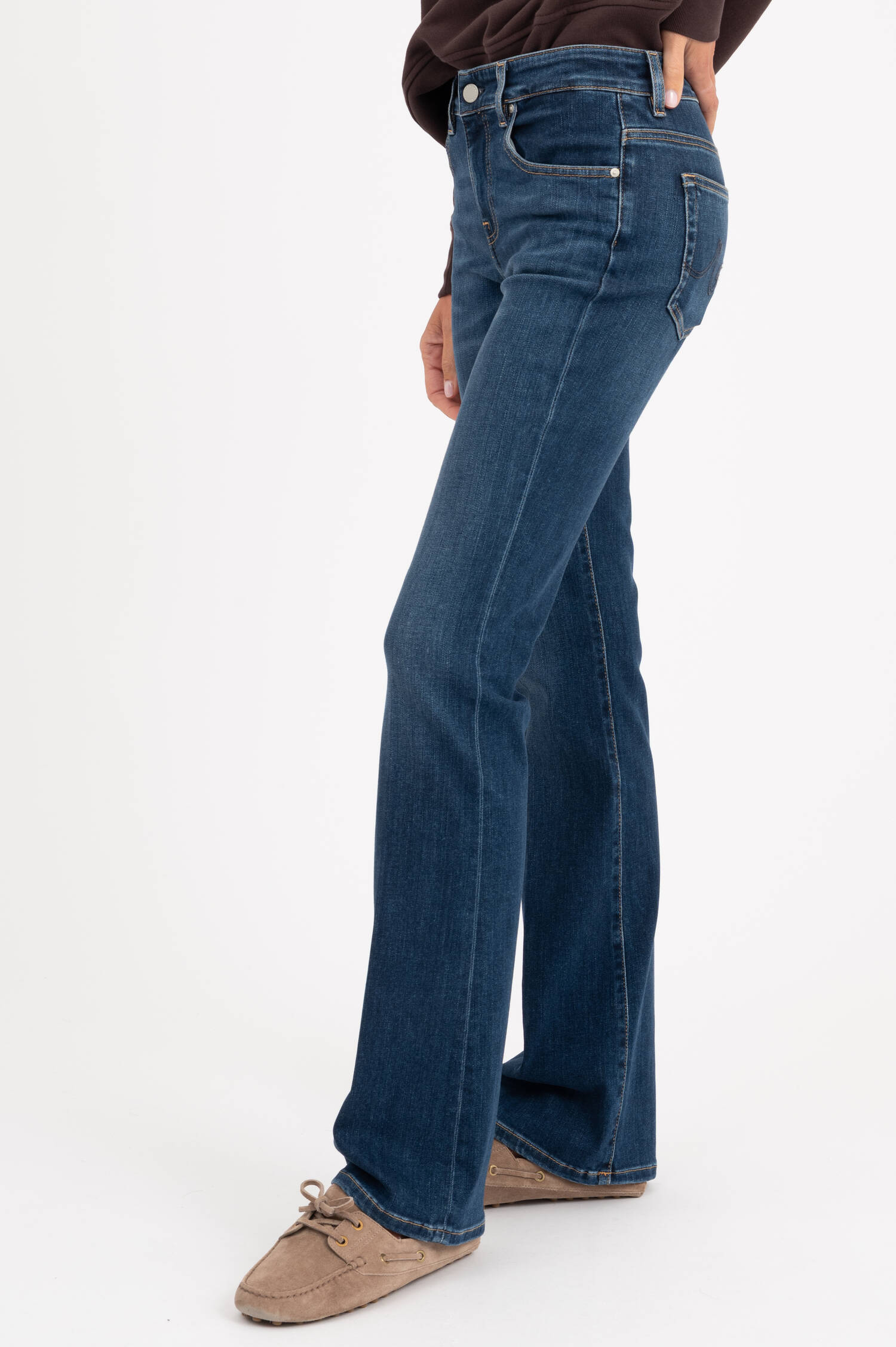 JEANS SOPHIE BOOTCUT in Dunkelblau JEANS SOPHIE BOOTCUT in Dunkelblau