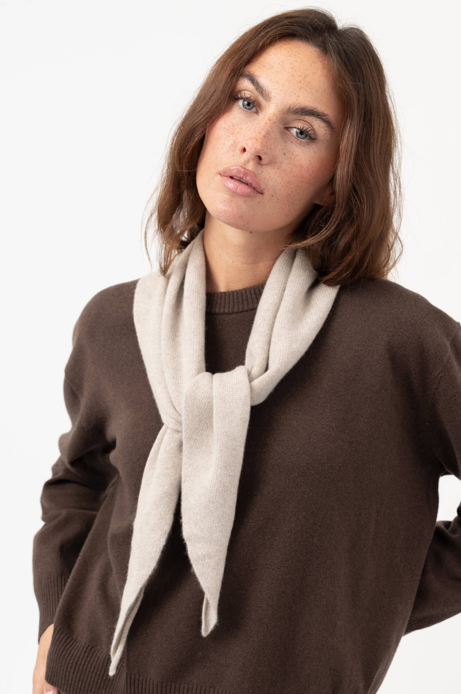 Cashmere Dreieckstuch FLORIANNE in Beige Cashmere Dreieckstuch FLORIANNE in Beige