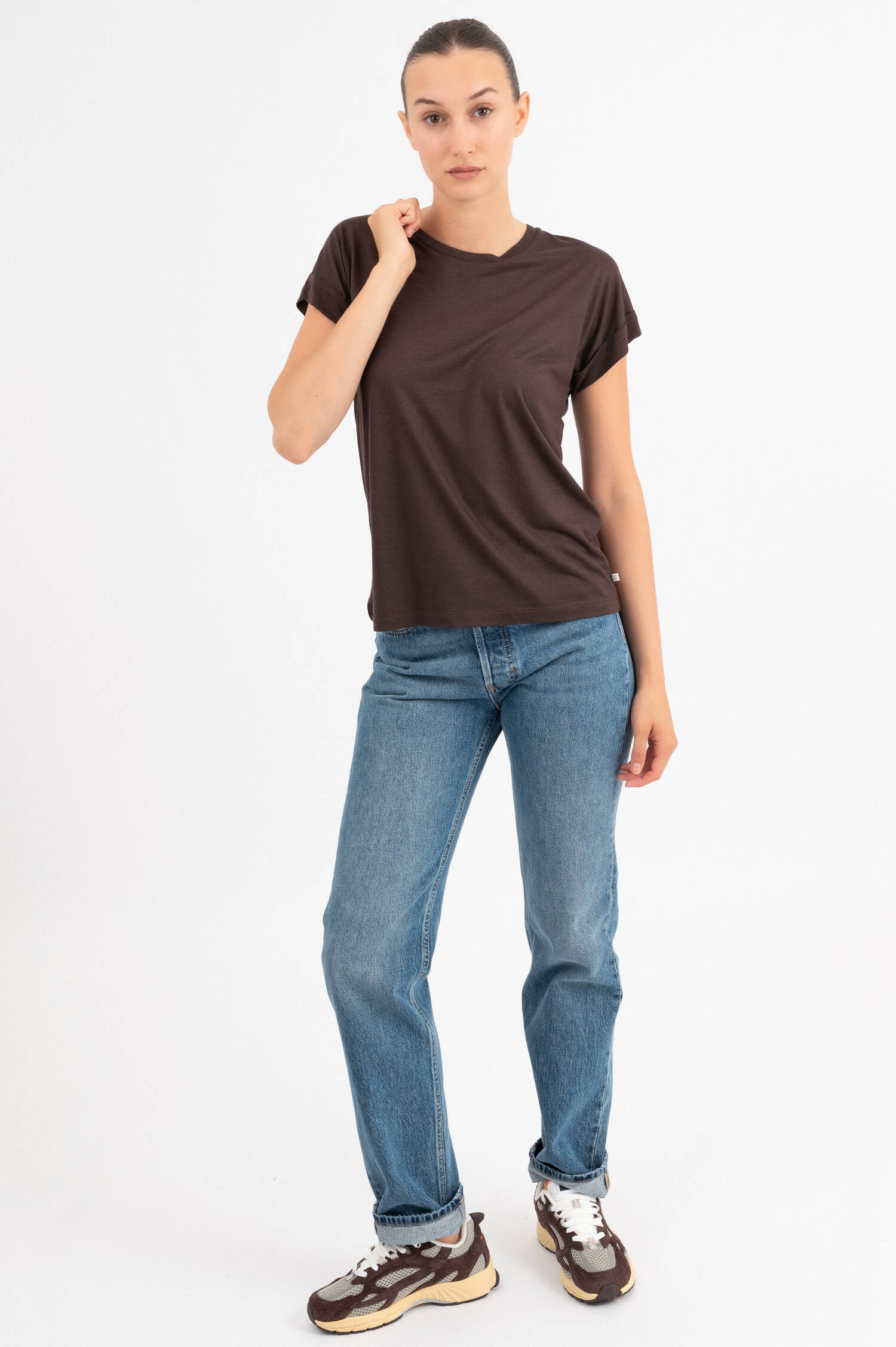 T-Shirt mit fixiertem Umschlag in Braun T-Shirt mit fixiertem Umschlag in Braun