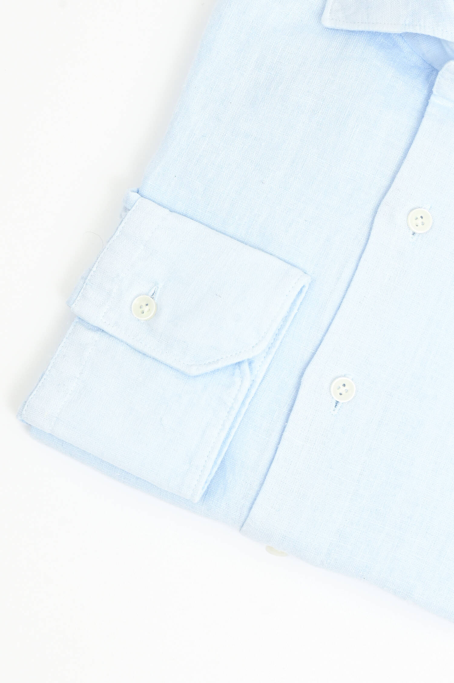 Leinenhemd in Hellblau