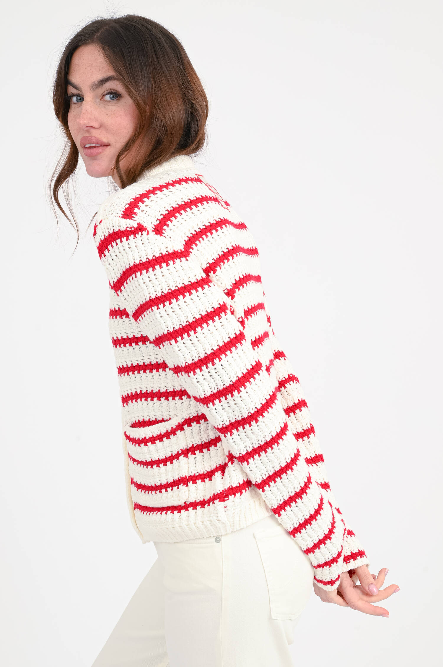 Gestreifte Strickweste in Creme/Rot