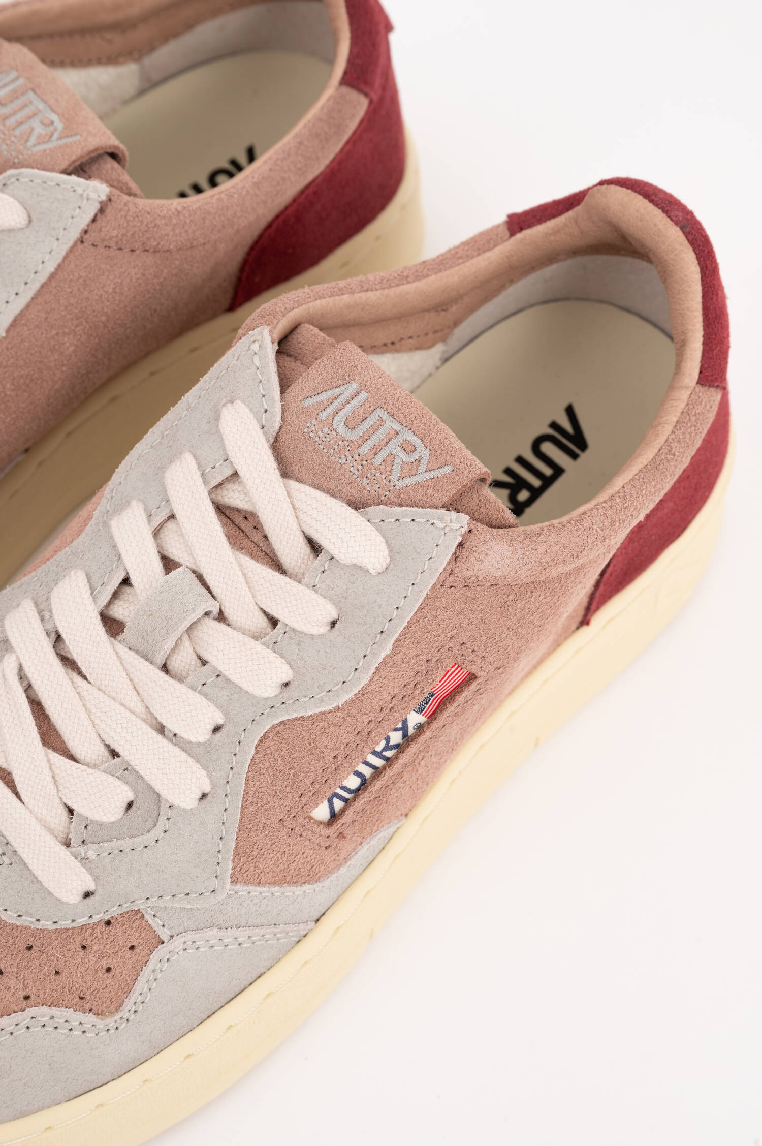 Suede Sneaker MEDALIST LOW in Rosa/Grau