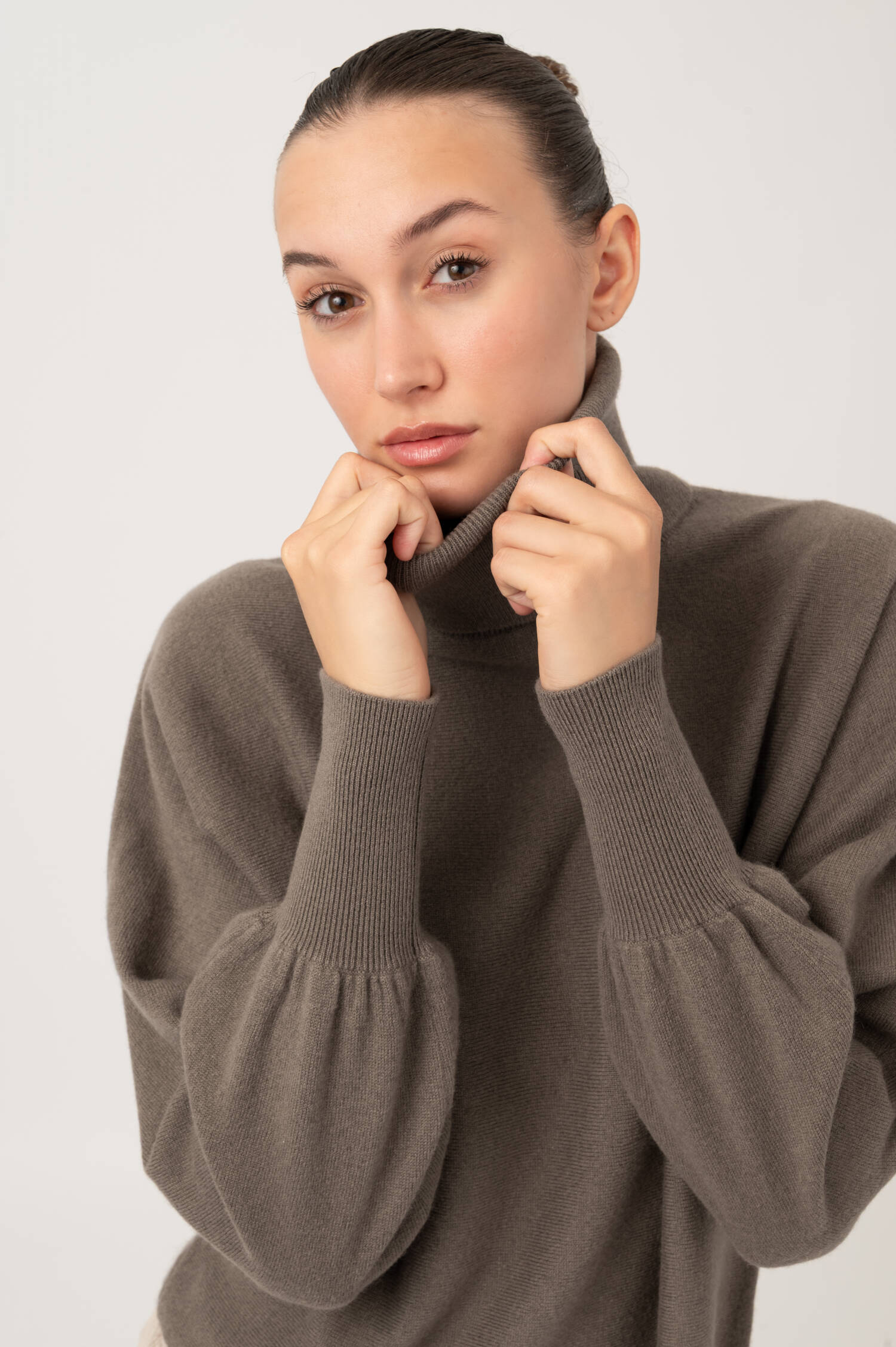 Woll-Cashmere Rollkragen Pullover in Taupe Woll-Cashmere Rollkragen Pullover in Taupe
