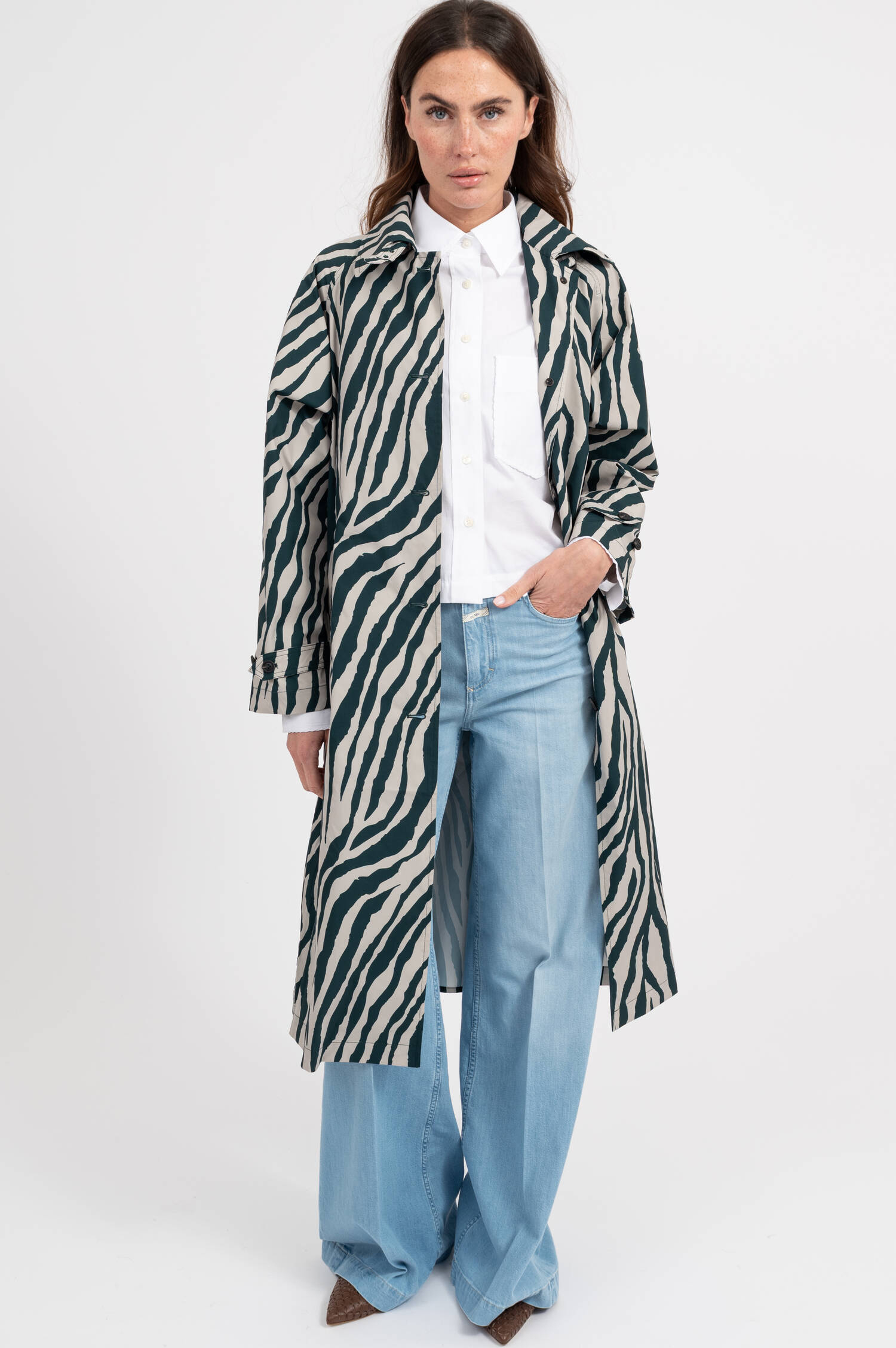 Mantel DANIELLE mit Zebra-Streifen Print in Grün