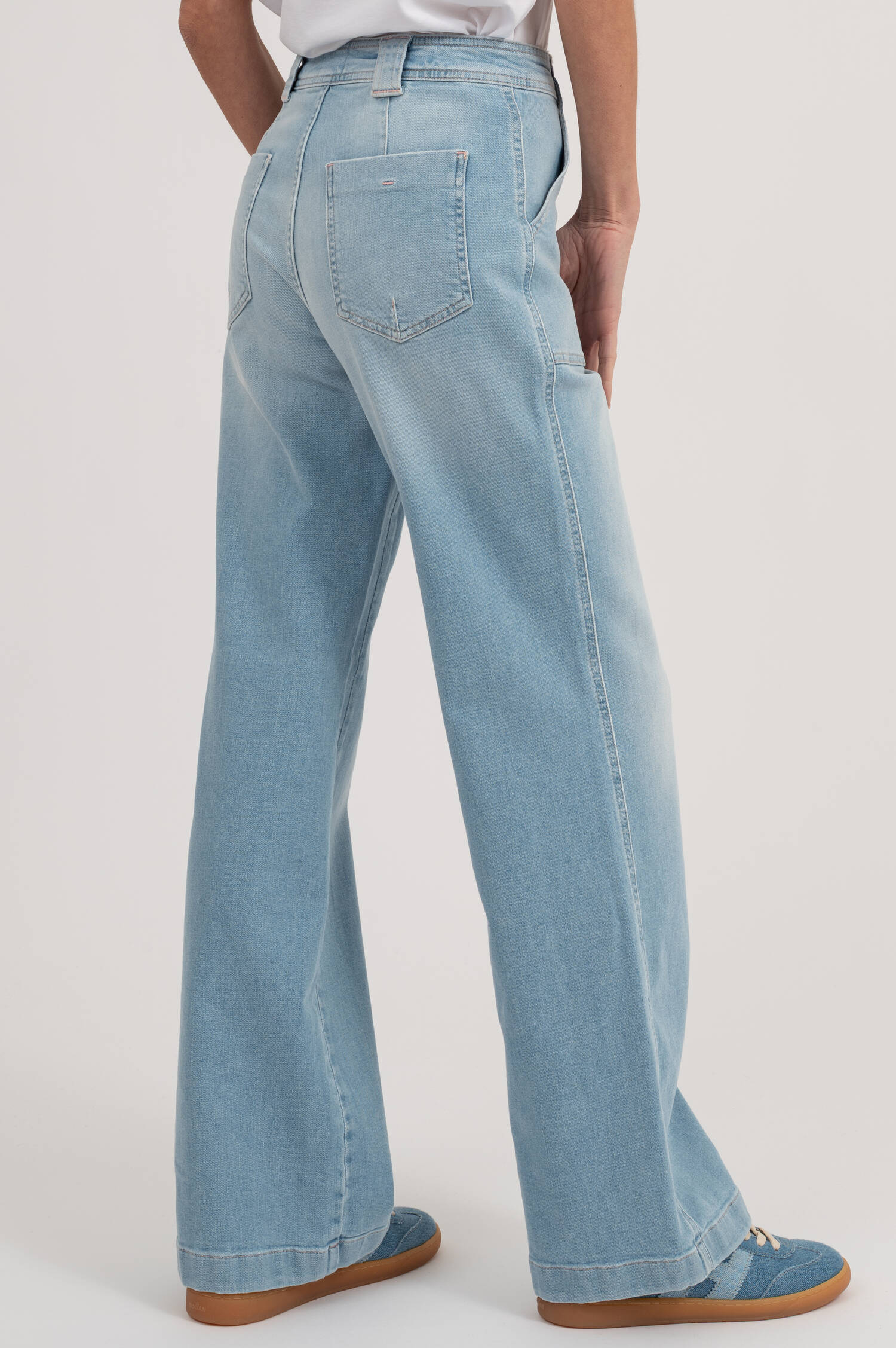 Wide Leg Jeans ARIA in Hellblau