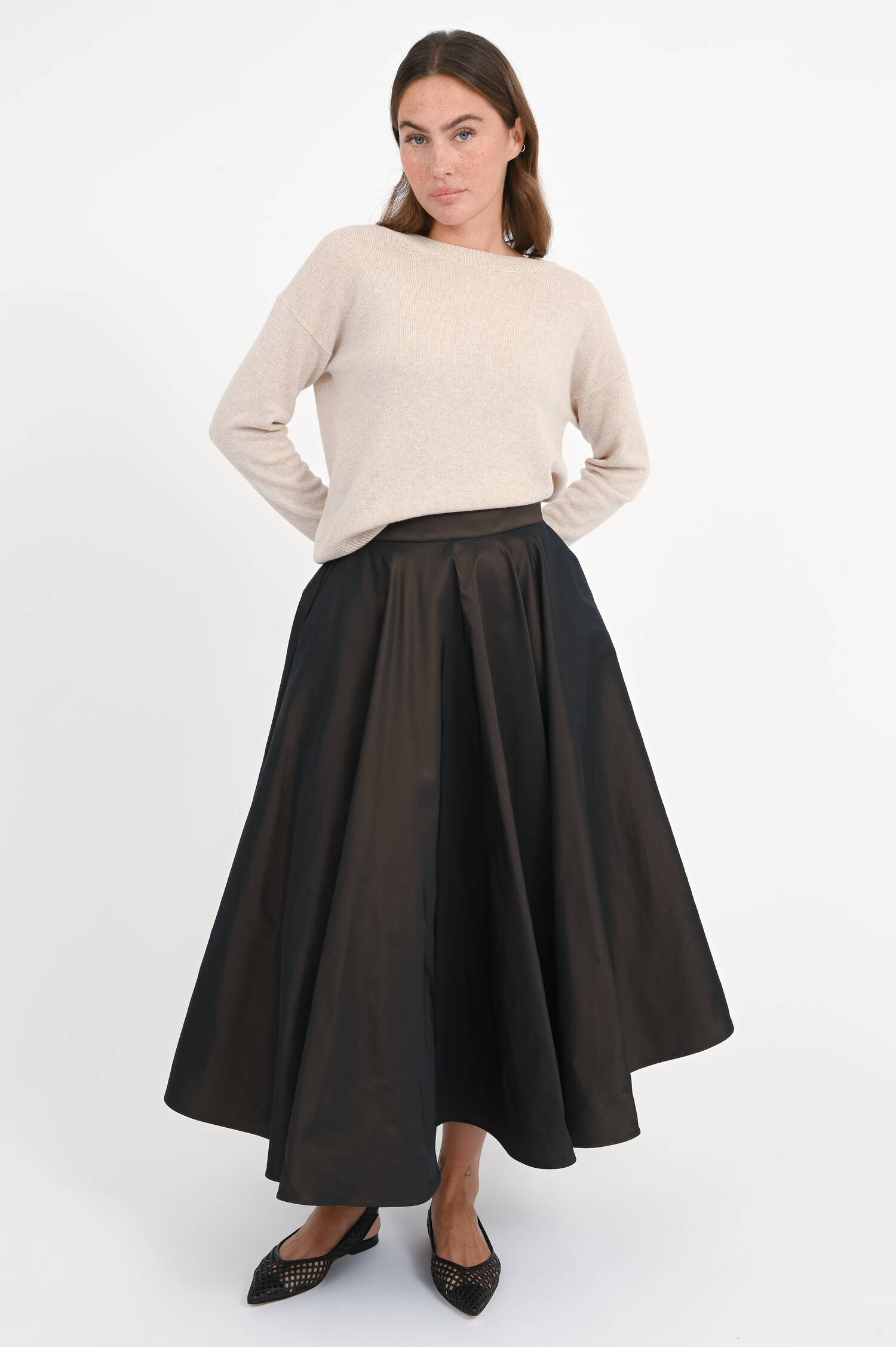 Taft-Midi-Rock in Dunkelbraun Taft-Midi-Rock in Dunkelbraun