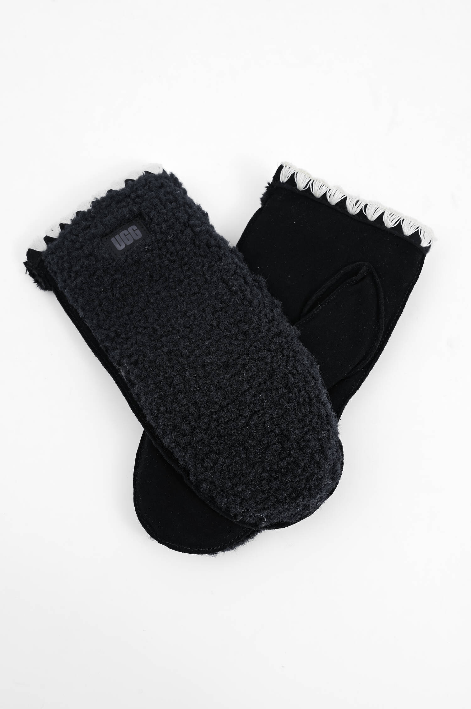 Fäustlinge SCALLOPED in Black Fäustlinge SCALLOPED in Black