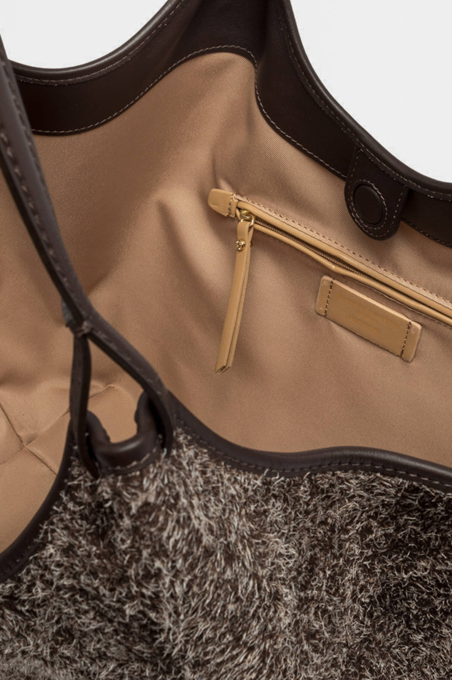 Shopper DUA mit weicher Struktur in Dunkelbraun