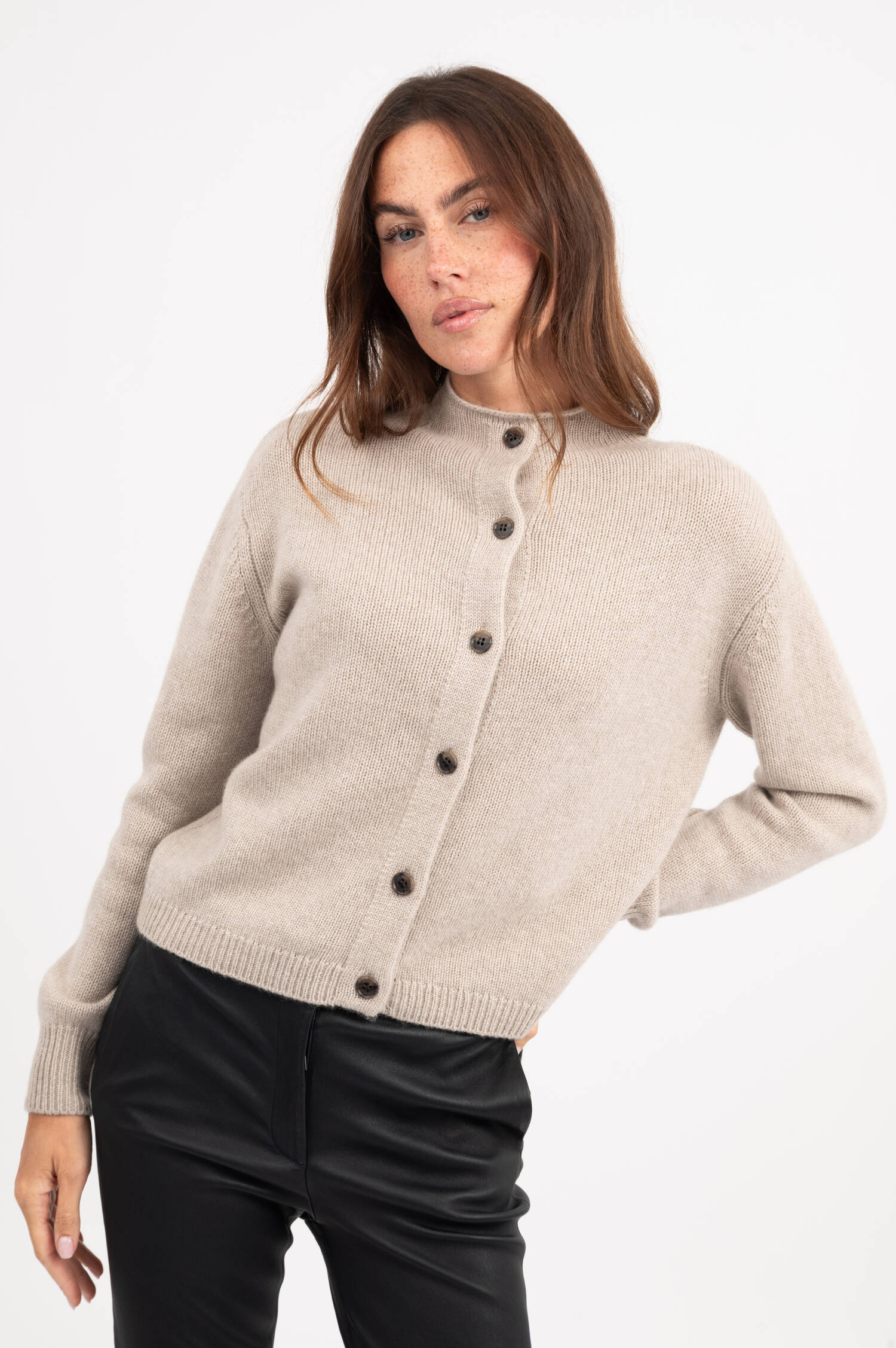 Cashmere-Cardigan ZIRELLE in Beige Cashmere-Cardigan ZIRELLE in Beige