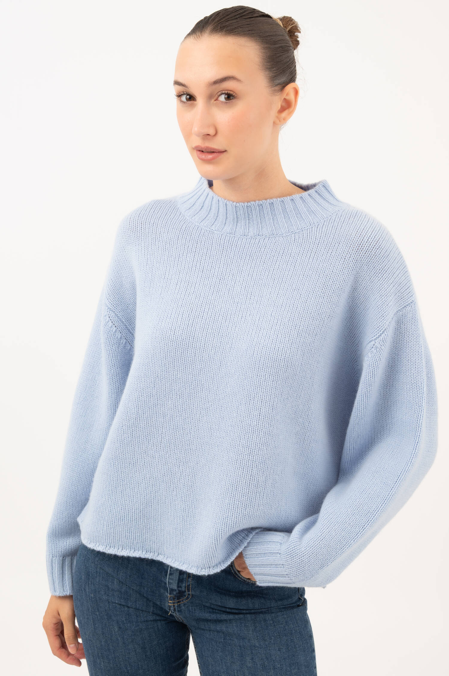 Cashmere Pullover mit Stehkragen in Pastellblau Cashmere Pullover mit Stehkragen in Pastellblau