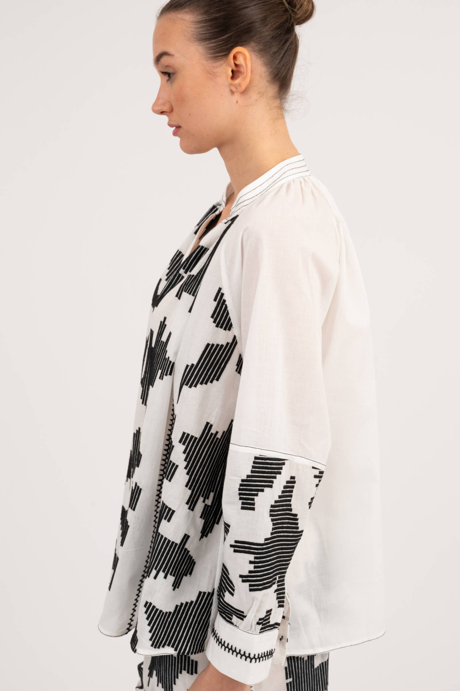 Bluse SELUMA in Weiß/Schwarz