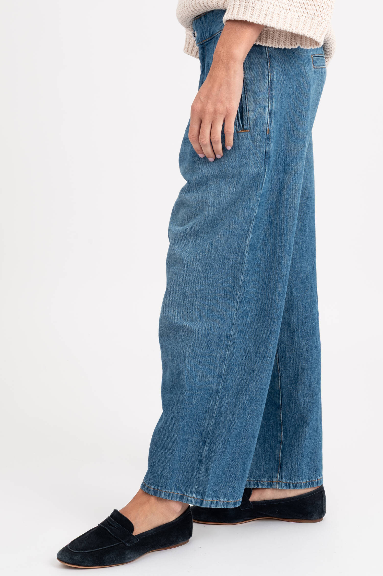 Barrel-Jeans THE FRIEND in Mittelblau Barrel-Jeans THE FRIEND in Mittelblau