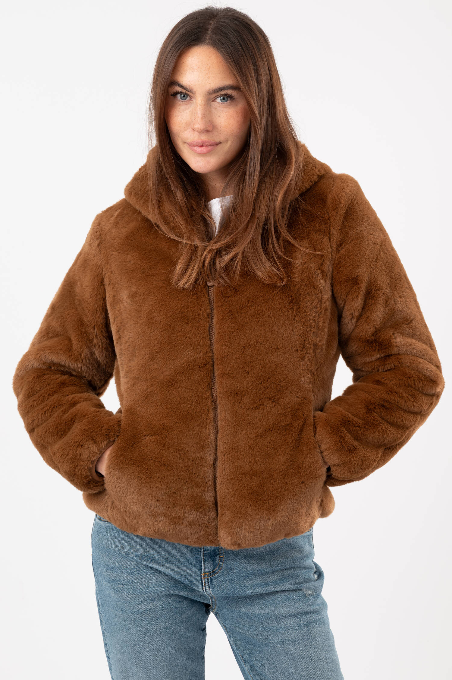 Faux-Fur-Jacke mit Kapuze in Braun Faux-Fur-Jacke mit Kapuze in Braun