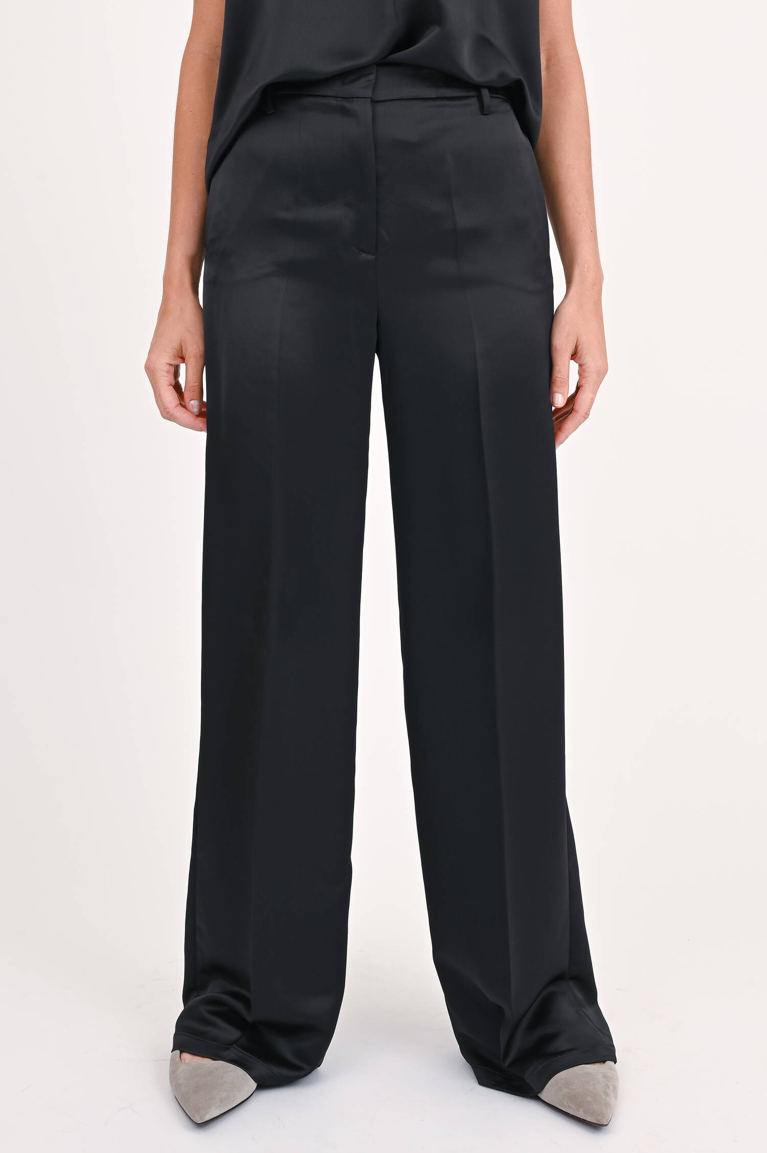 Weite Satin-Hose in Schwarz Weite Satin-Hose in Schwarz