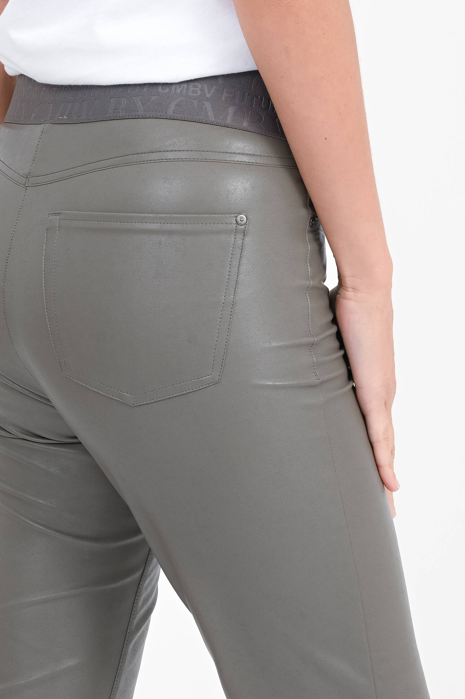 Hose aus Kunstleder FELICE in Graugrün