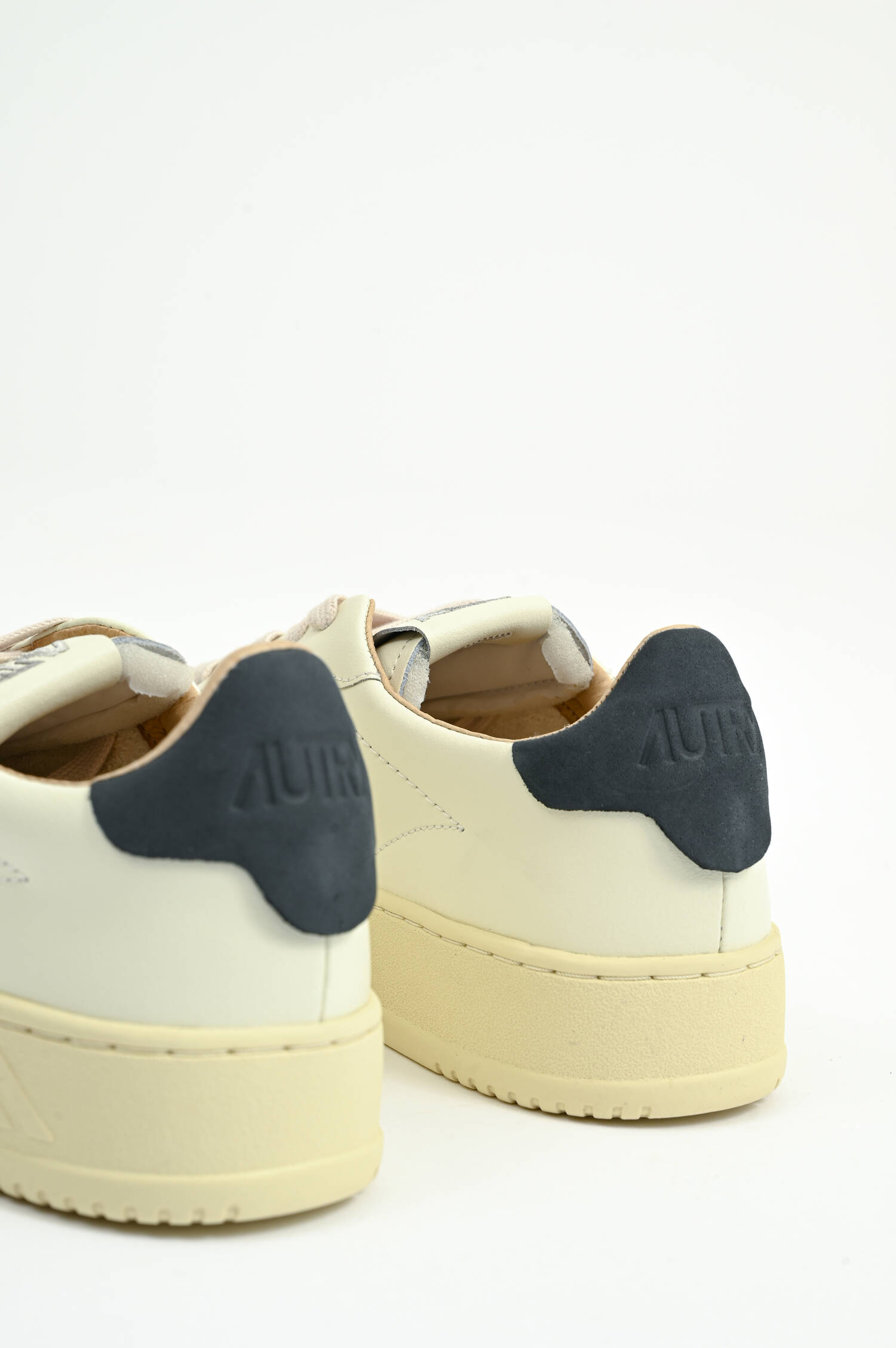 Sneaker DALLAS LOW in Weiß/Anthrazit