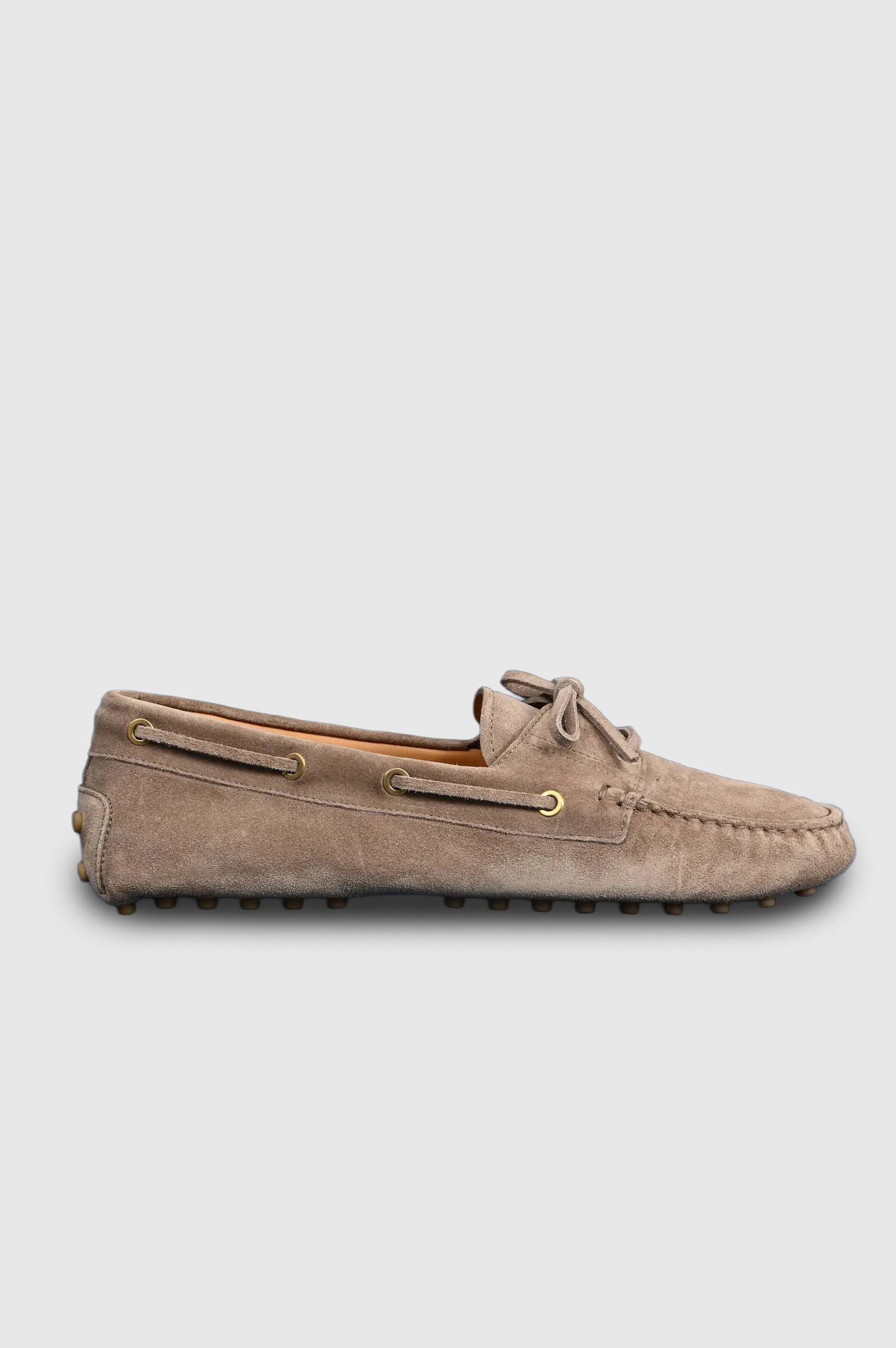 Schuh GOMMINO aus Veloursleder in Beige Schuh GOMMINO aus Veloursleder in Beige