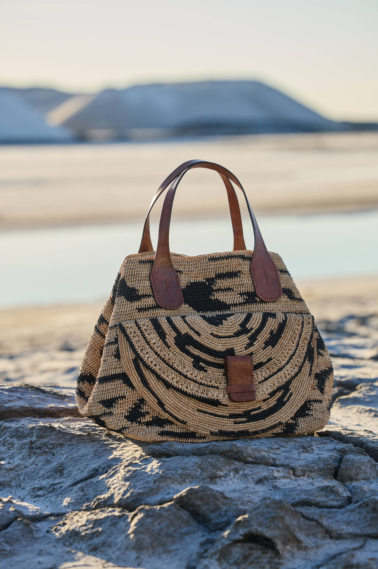 Henkeltasche LAZA II in Natur/Schwarz