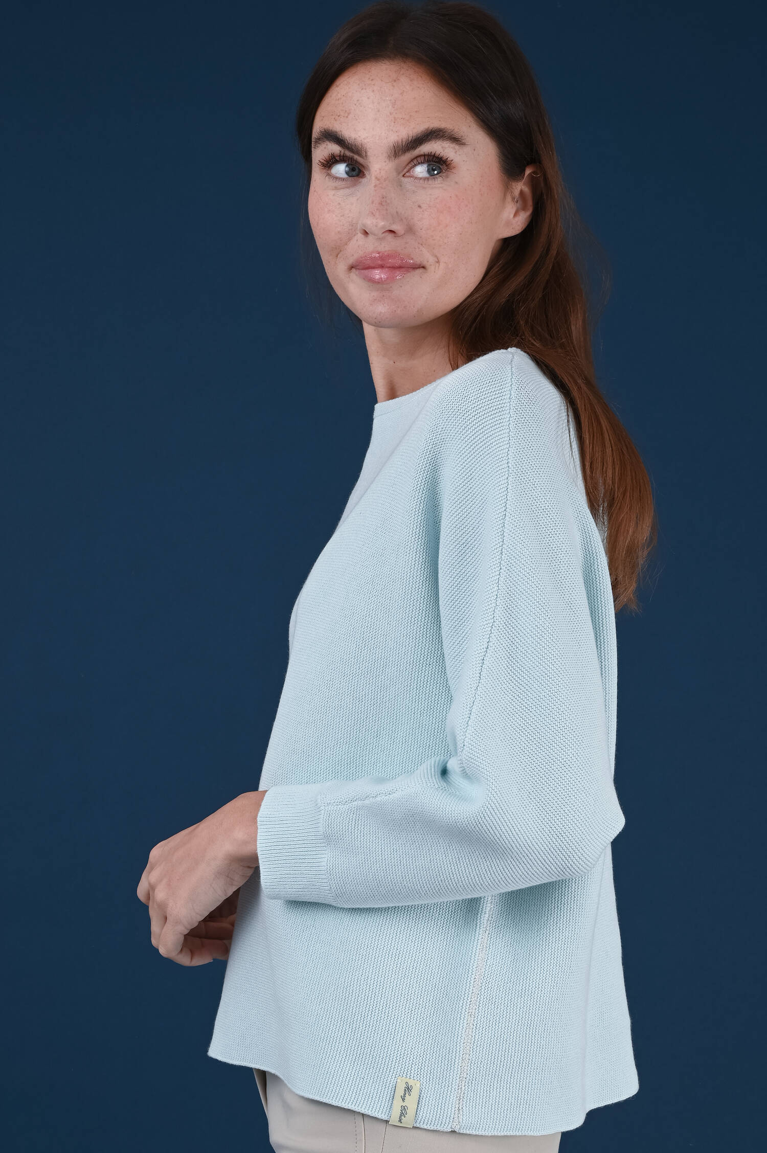 Strickpullover mit U-Boot Ausschnitt in Waveblau