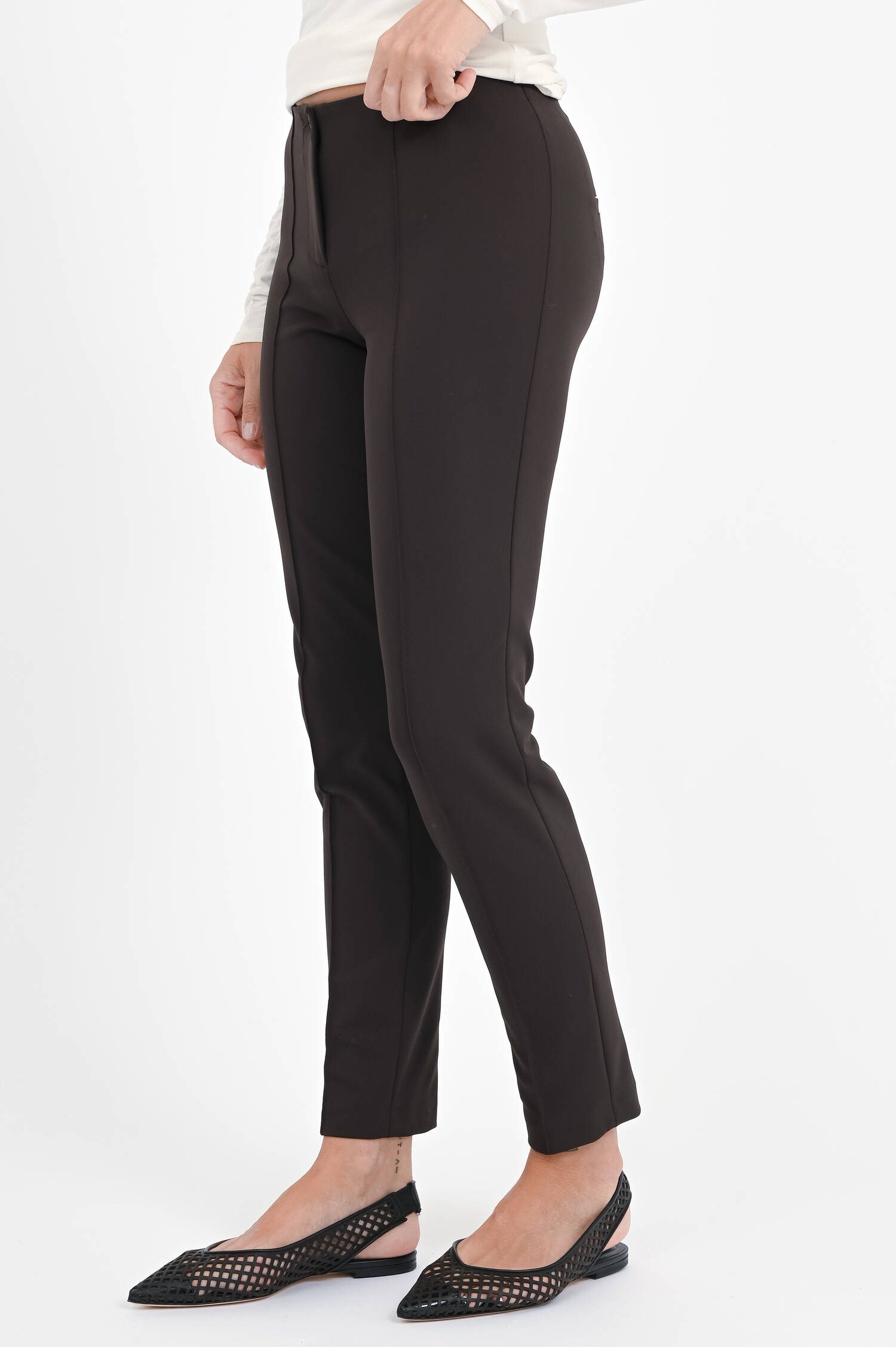 Hose ROS mit fixierter Bügelfalte in Chocolate Hose ROS mit fixierter Bügelfalte in Chocolate