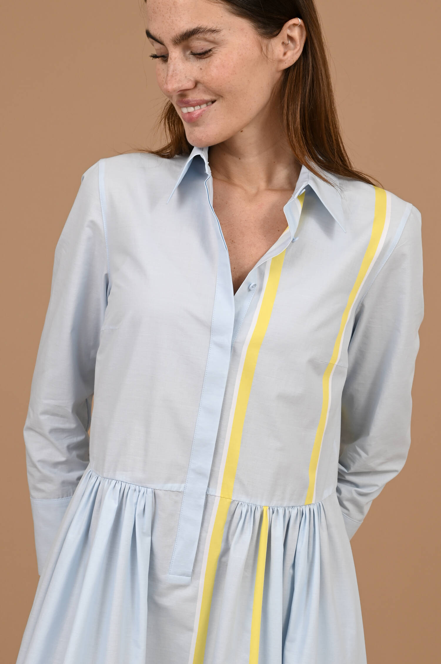 Hemdblusenkleid mit A-Linie in Hellblau/Zitron