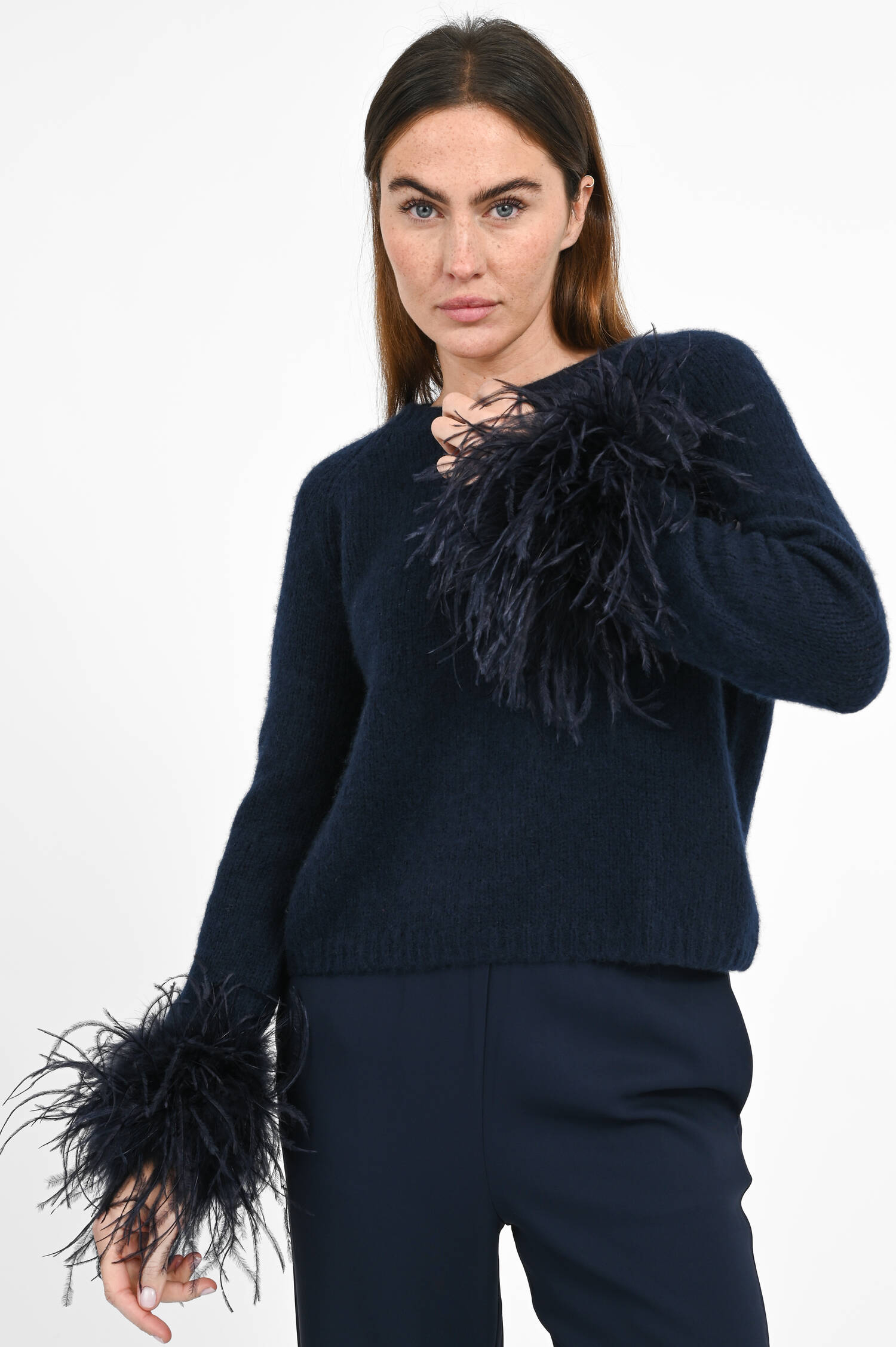 Pullover mit Staußenfedern in Midnight Pullover mit Staußenfedern in Midnight