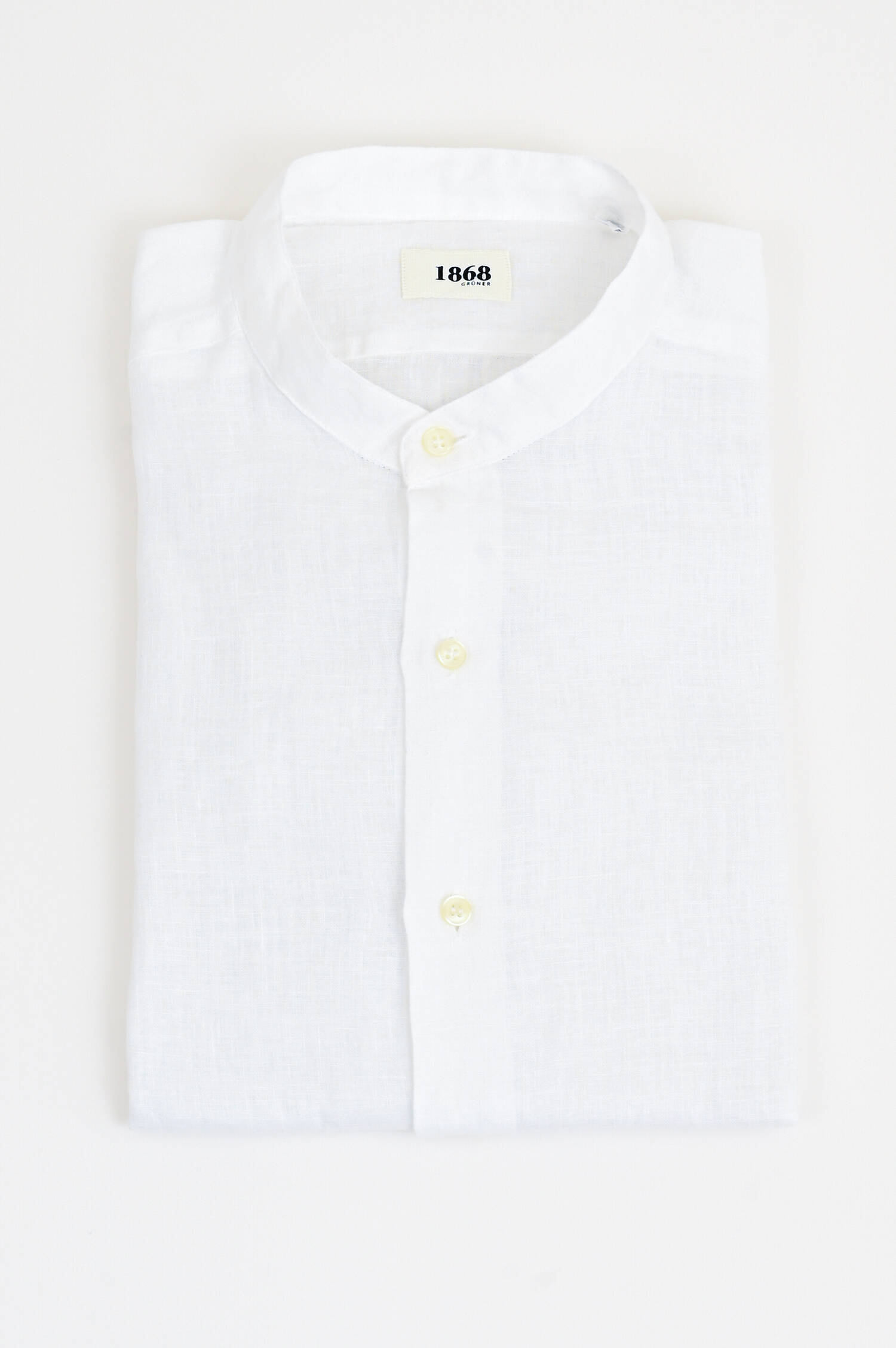 Leinenhemd mit Stehkragen in Weiß Leinenhemd mit Stehkragen in Weiß