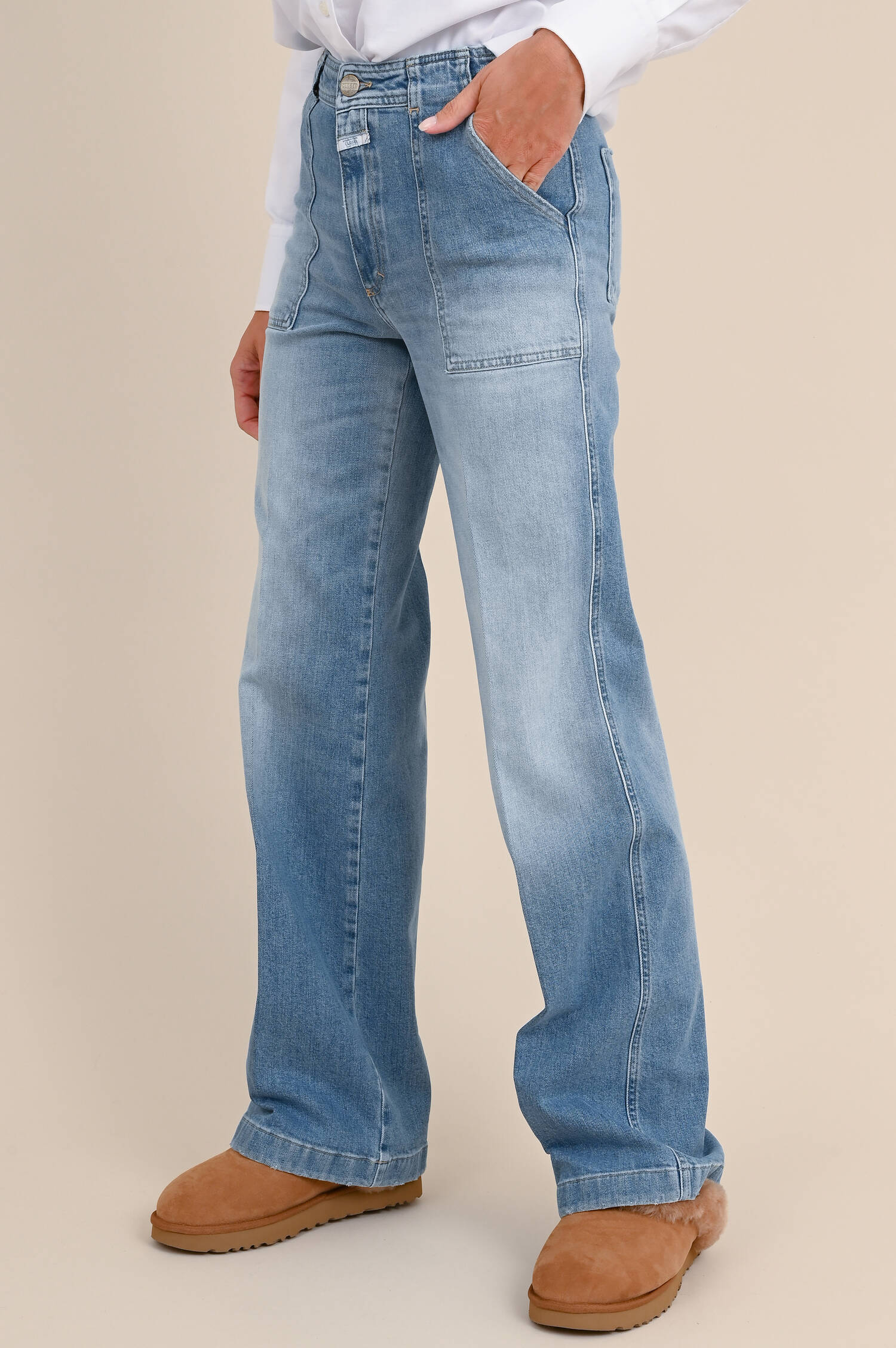 Flared Jeans ARIA in Hellblau