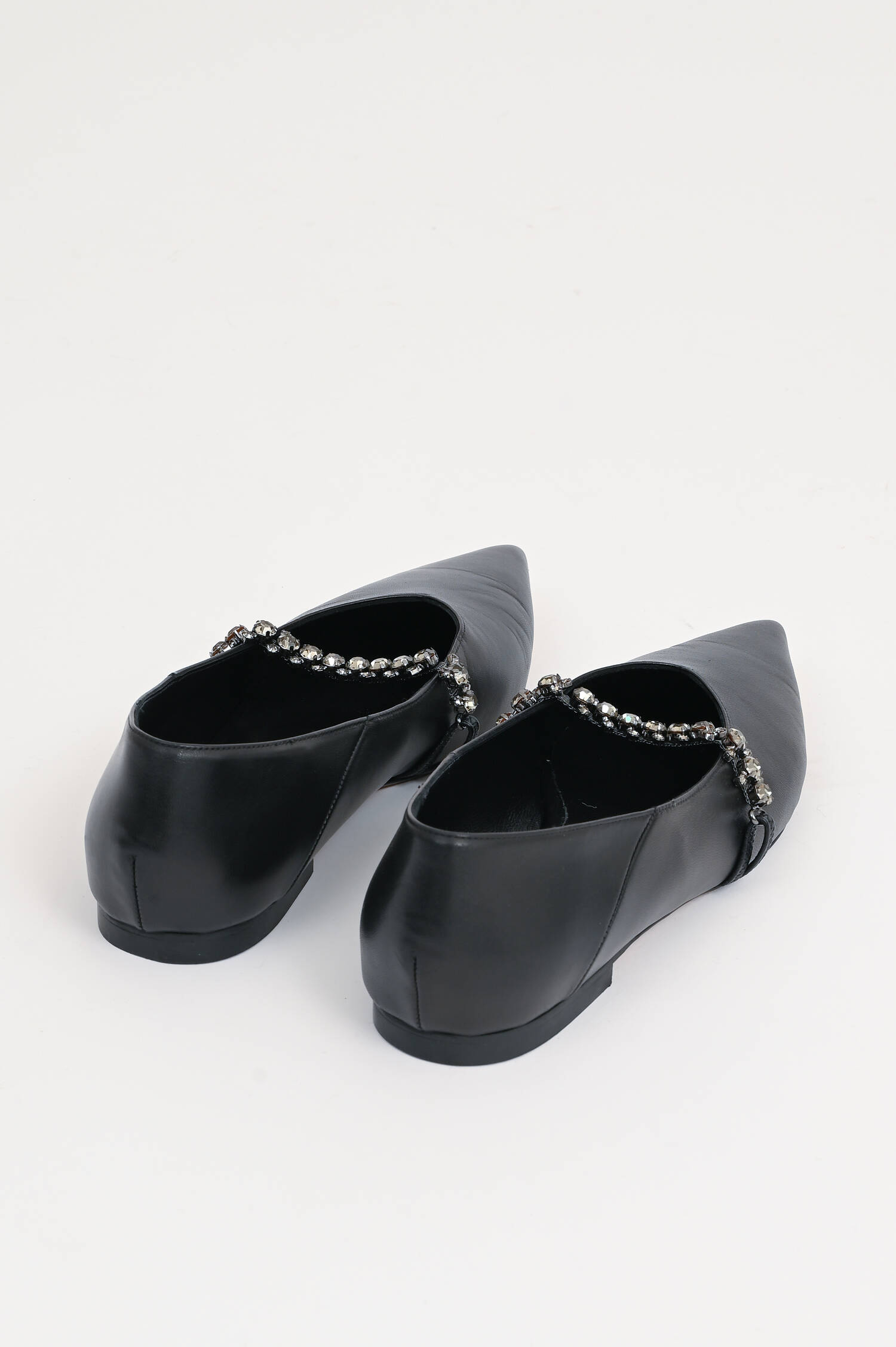 Ballerina mit Glitzerschnalle in Schwarz