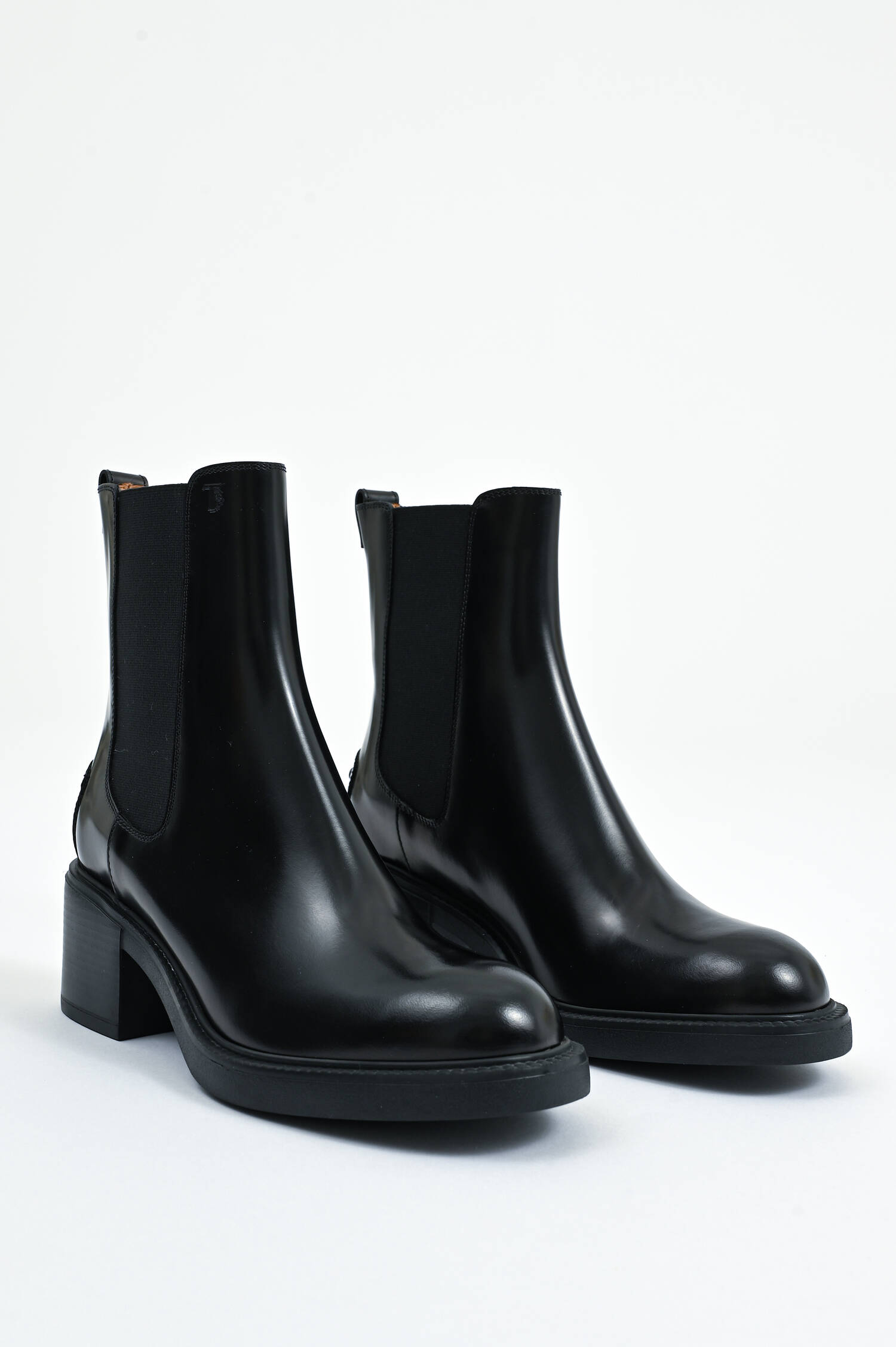 Stiefelette mit Blockabsatz in Schwarz Stiefelette mit Blockabsatz in Schwarz