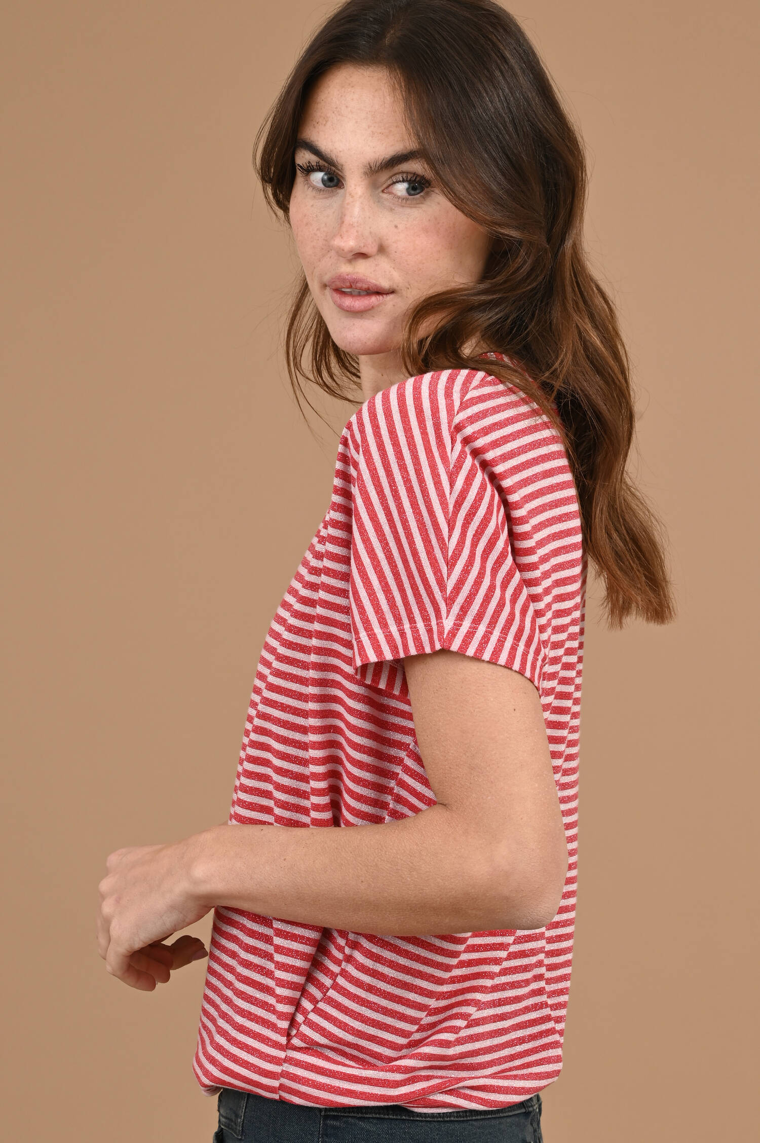 T-Shirt PAMAYU in Geranium/Grau gestreift T-Shirt PAMAYU in Geranium/Grau gestreift