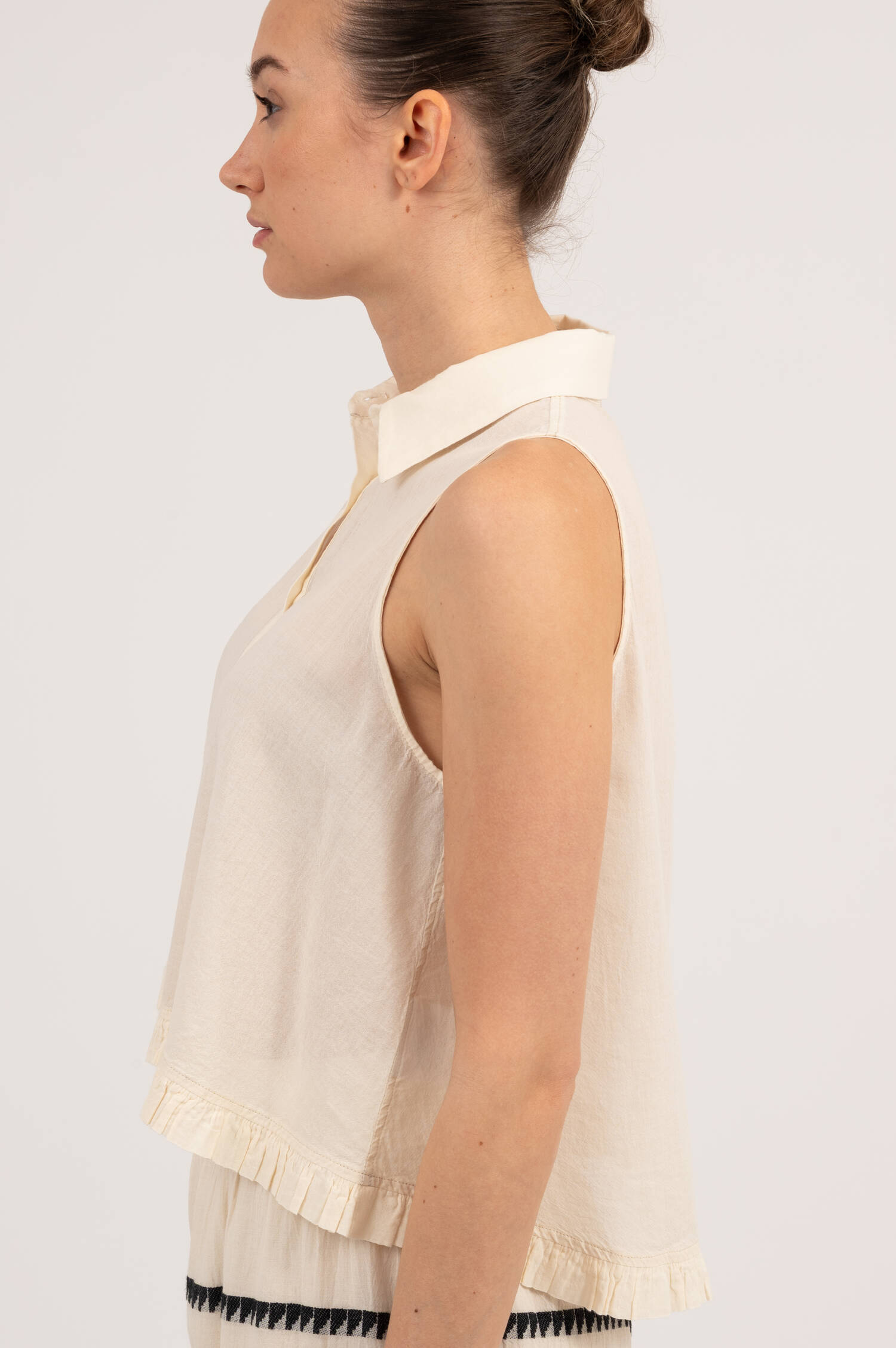 Blusentop SOLSTICE in Natur