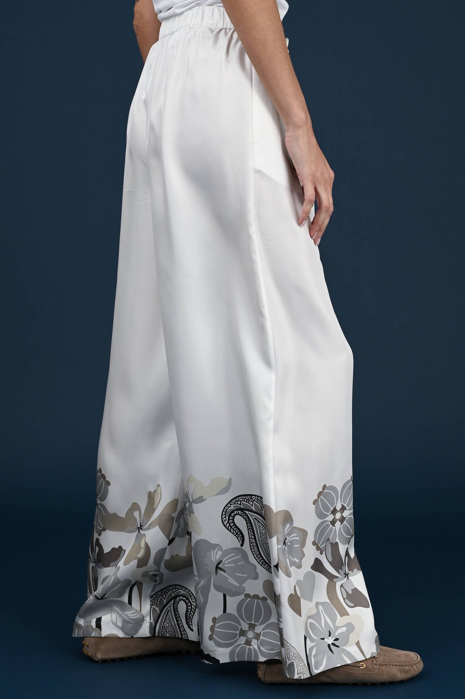 Seidenhose in Aluminiumweiß