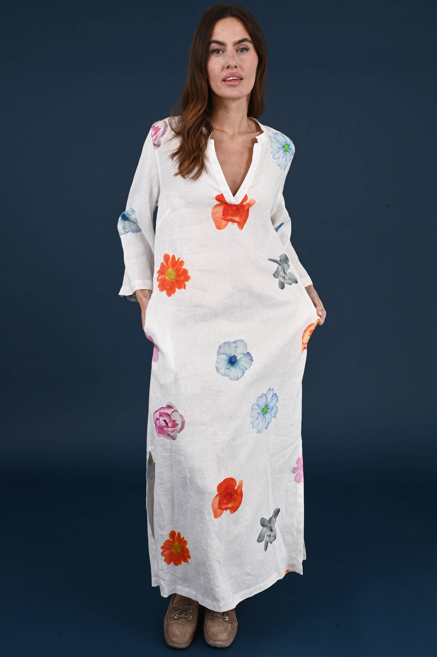 Leinenkleid mit Blumenprint in Weiß