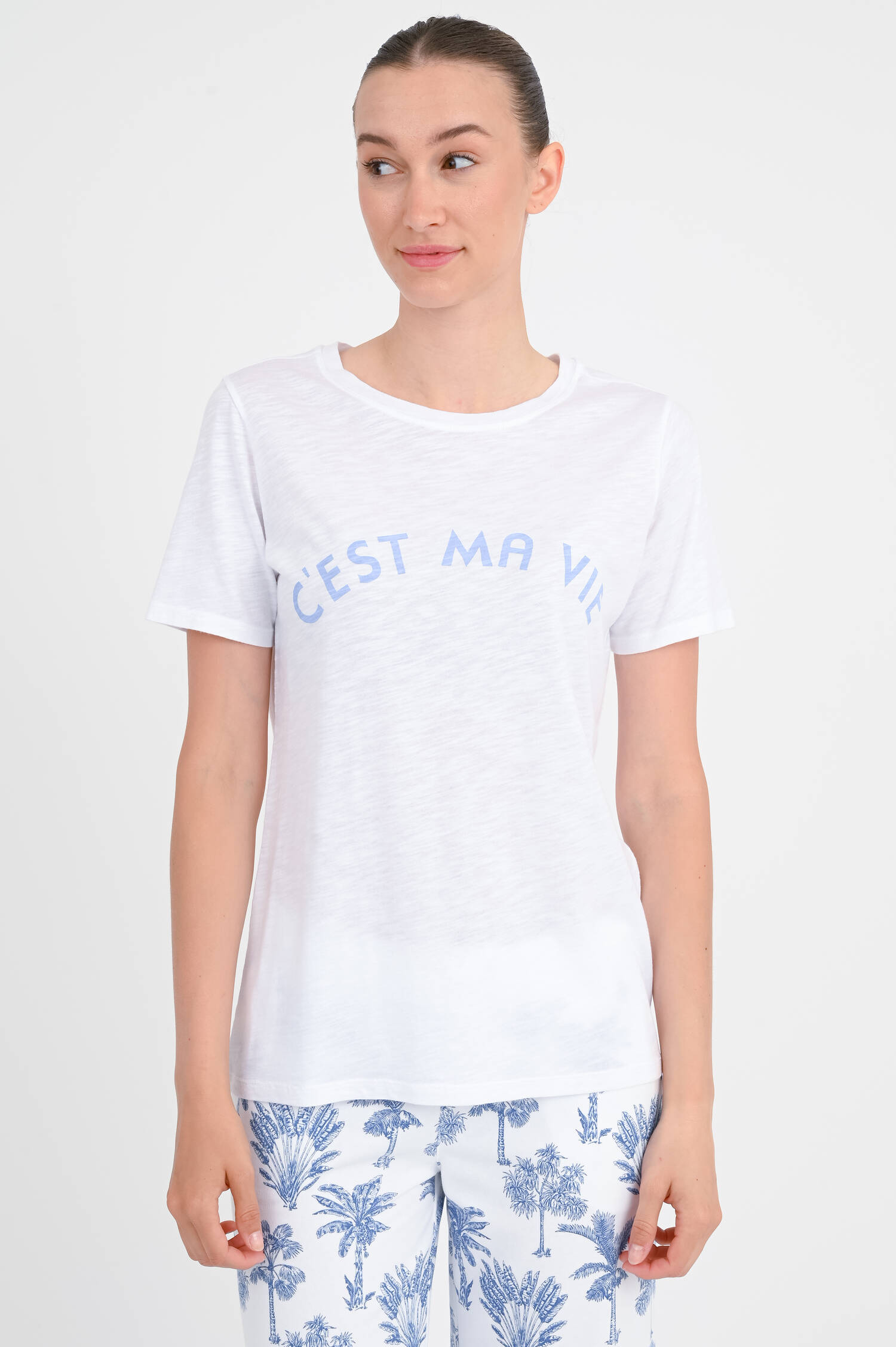 T-Shirt mit C'EST MA VIE-Print in Weiß