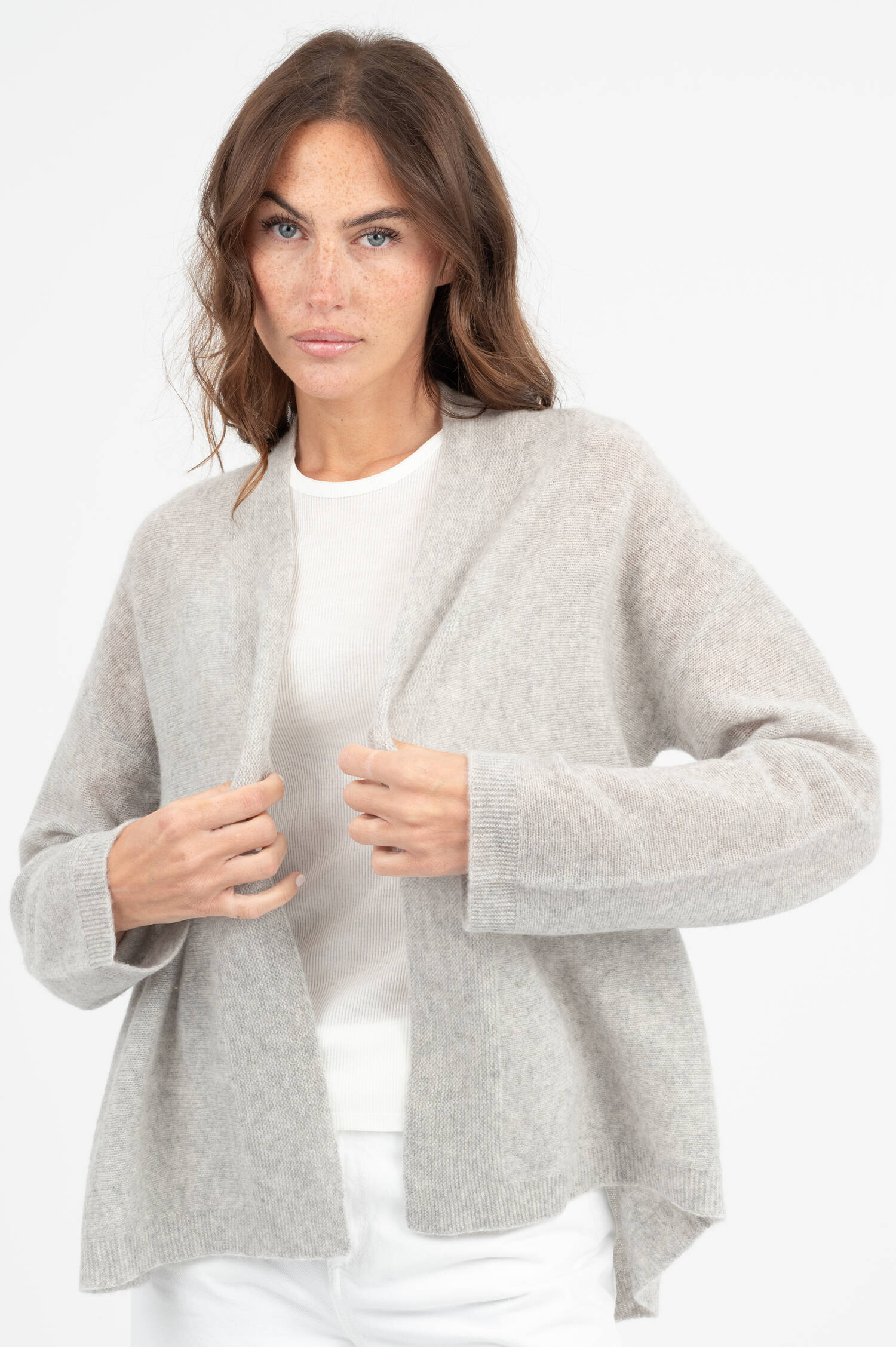 Offener Cardigan in Hellgrau Offener Cardigan in Hellgrau