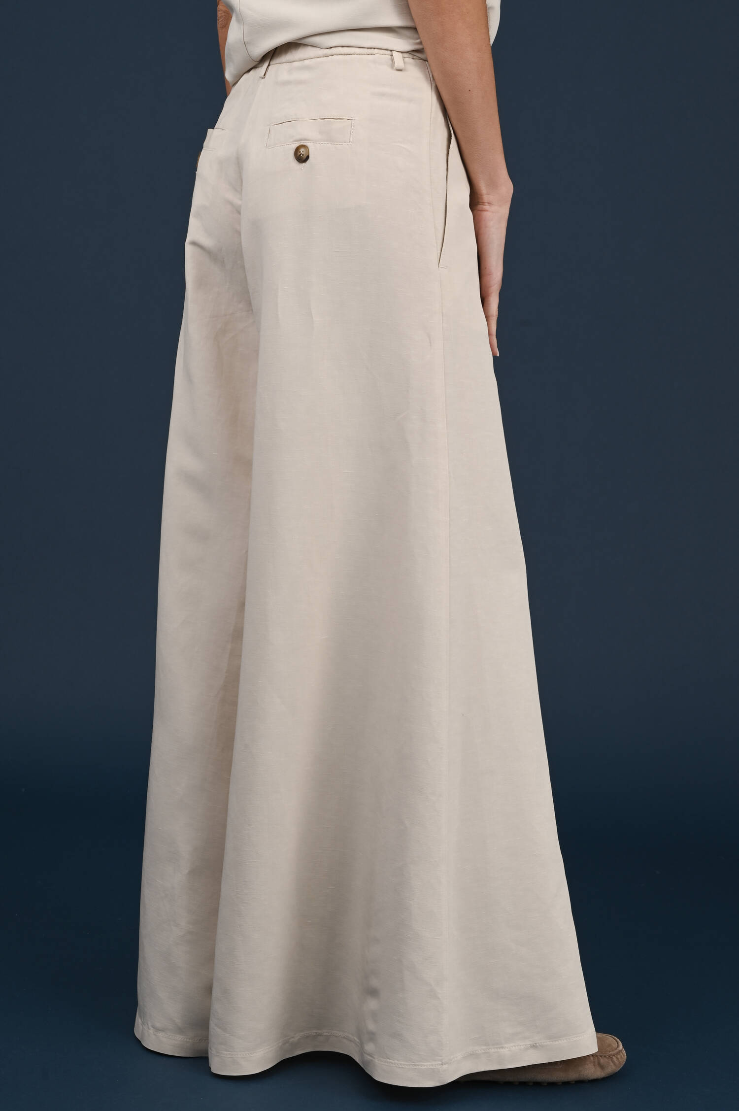 Wide Leg Baggy Hose in Gessobeige Wide Leg Baggy Hose in Gessobeige