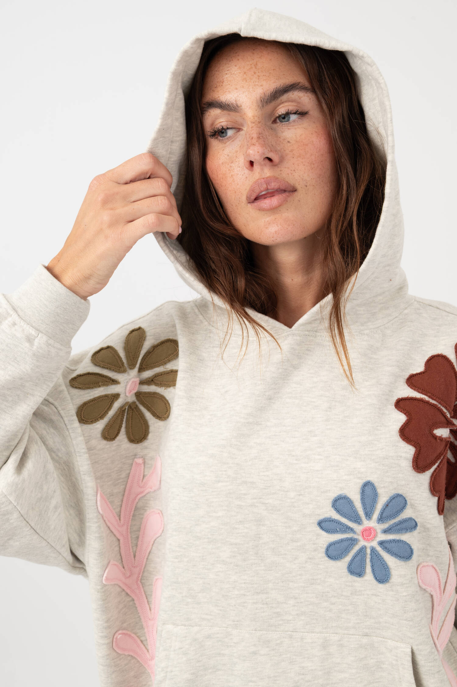 Hoodie mit Blumenstickerei in Grau meliert Hoodie mit Blumenstickerei in Grau meliert