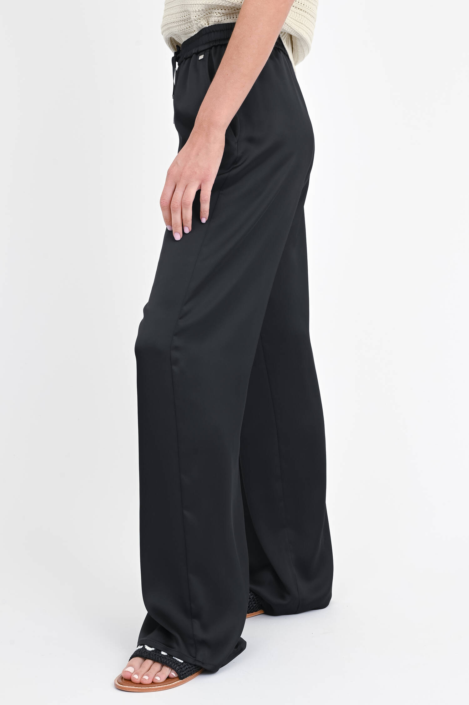 Hose in Satin-Optik in Schwarz