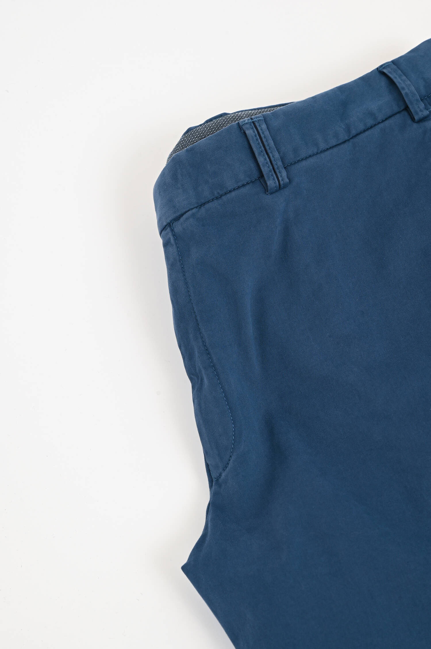 Hose PEAKER in Mittelblau