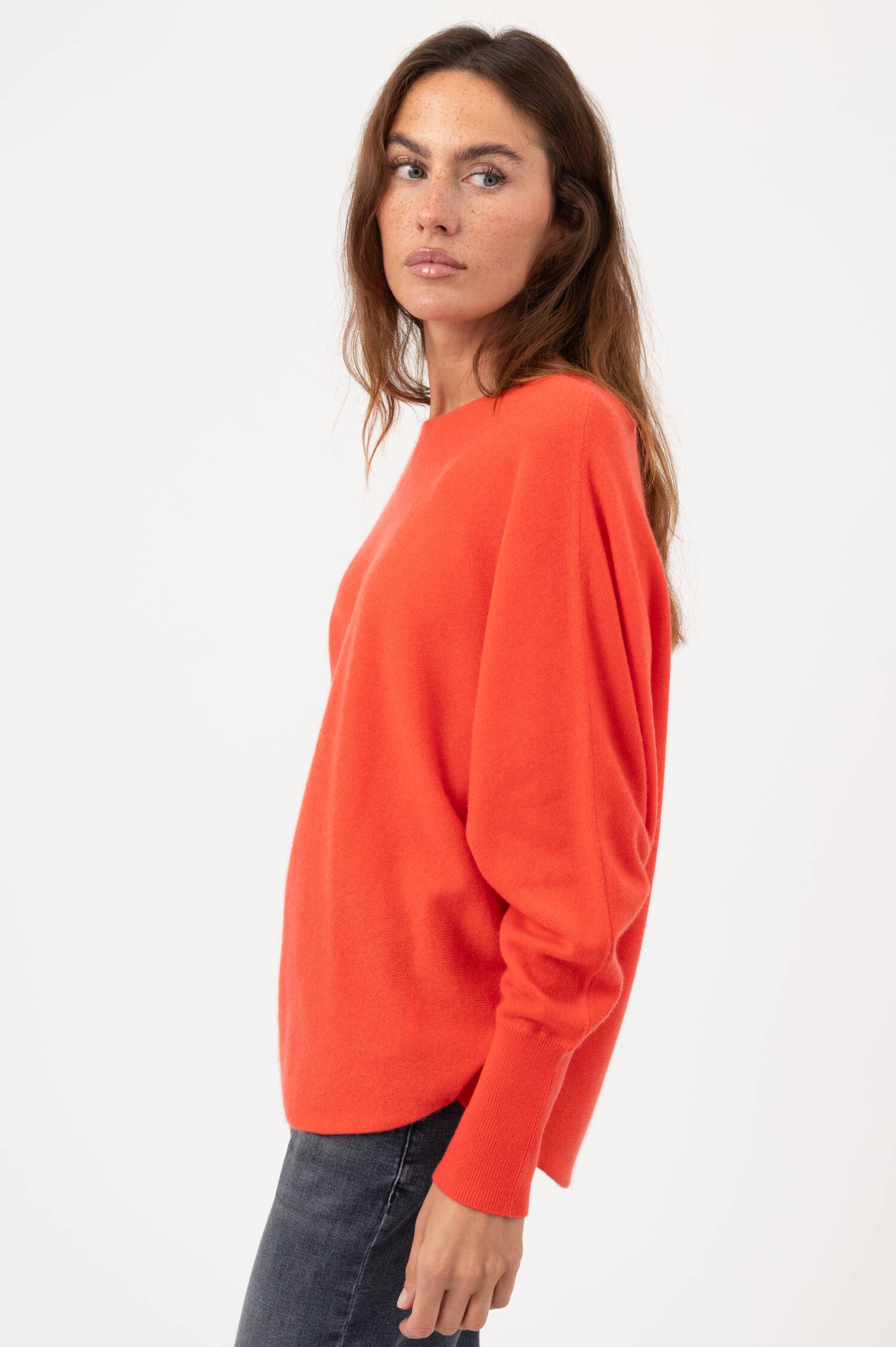 Cashmere-Pullover in Korallrot Cashmere-Pullover in Korallrot
