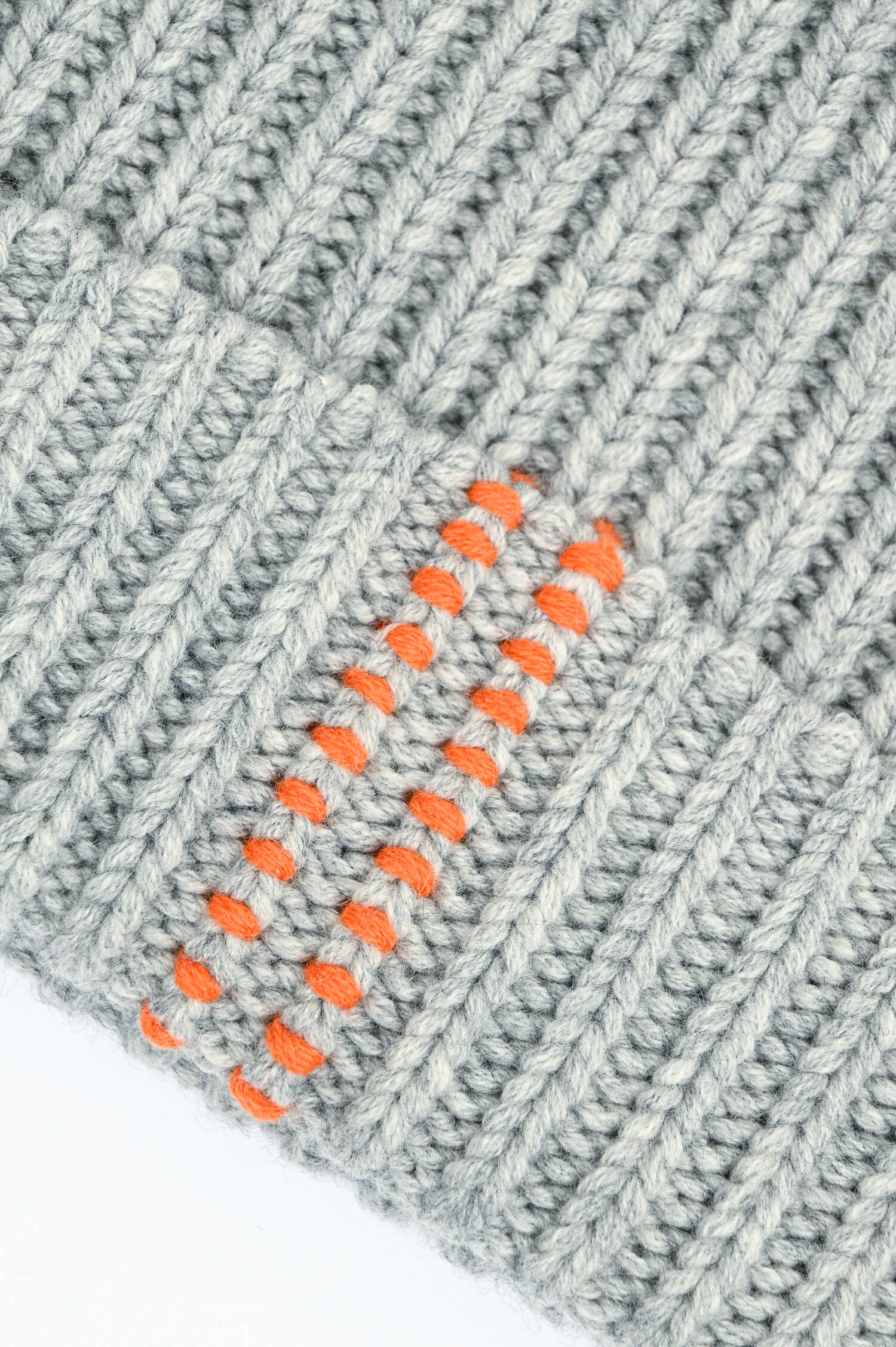 Rippstrick-Mütze in Grau/Orange