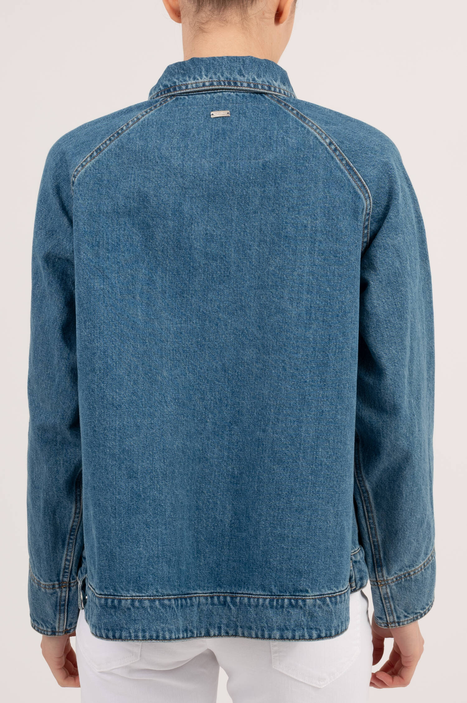 Denim-Jacke mit Reißverschluss in Mittelblau Denim-Jacke mit Reißverschluss in Mittelblau