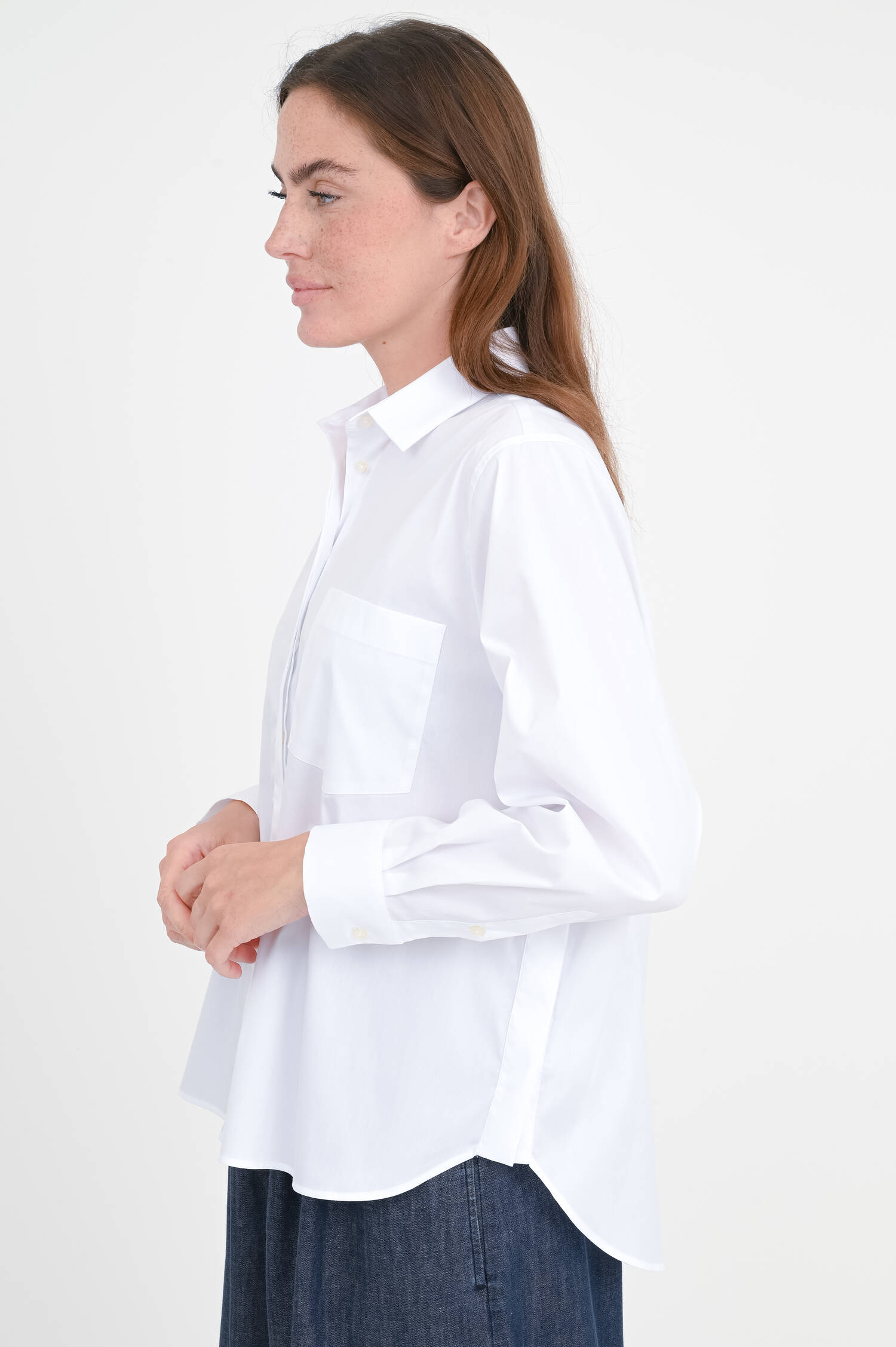 Bluse mit verdeckter Knopfleiste in Weiß