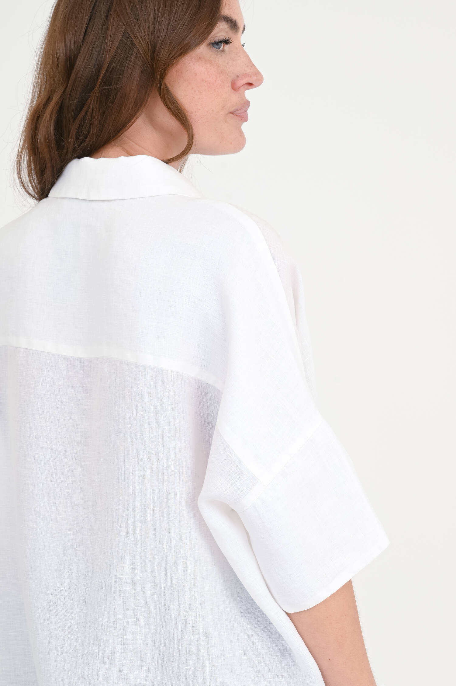 Oversize Bluse aus Leinen in Weiß