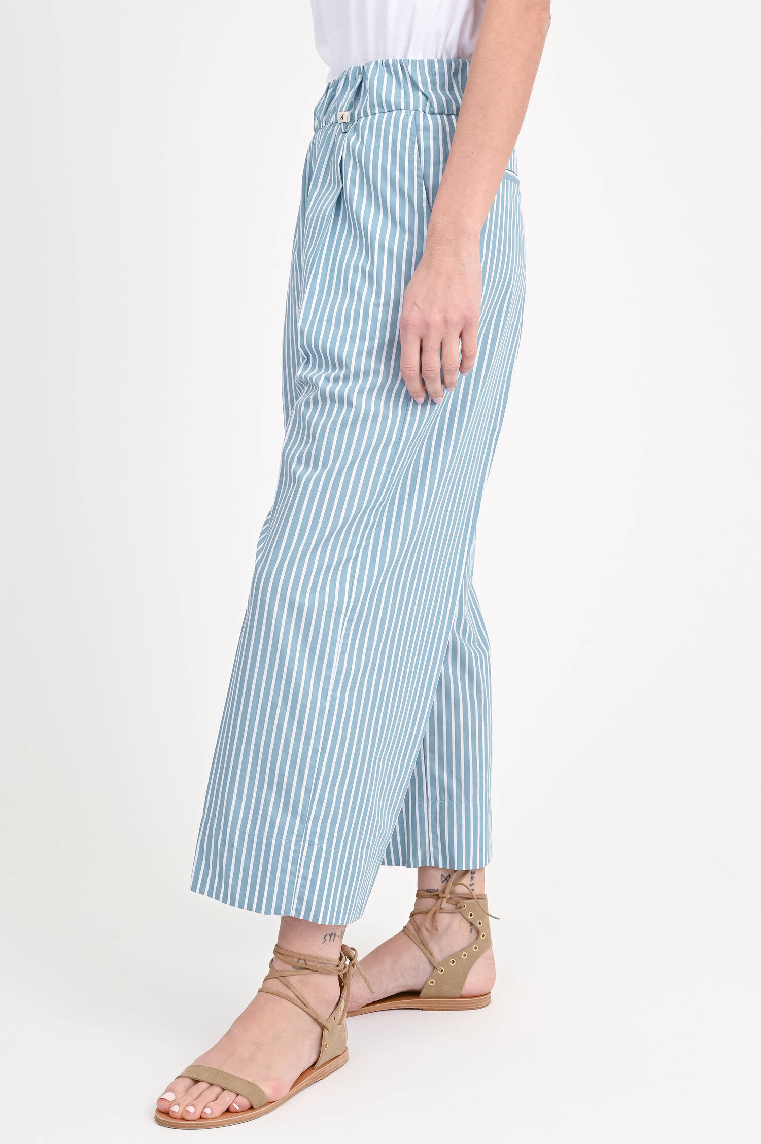 Gestreifte Baumwoll-Hose in Weiß/Türkis Gestreifte Baumwoll-Hose in Weiß/Türkis