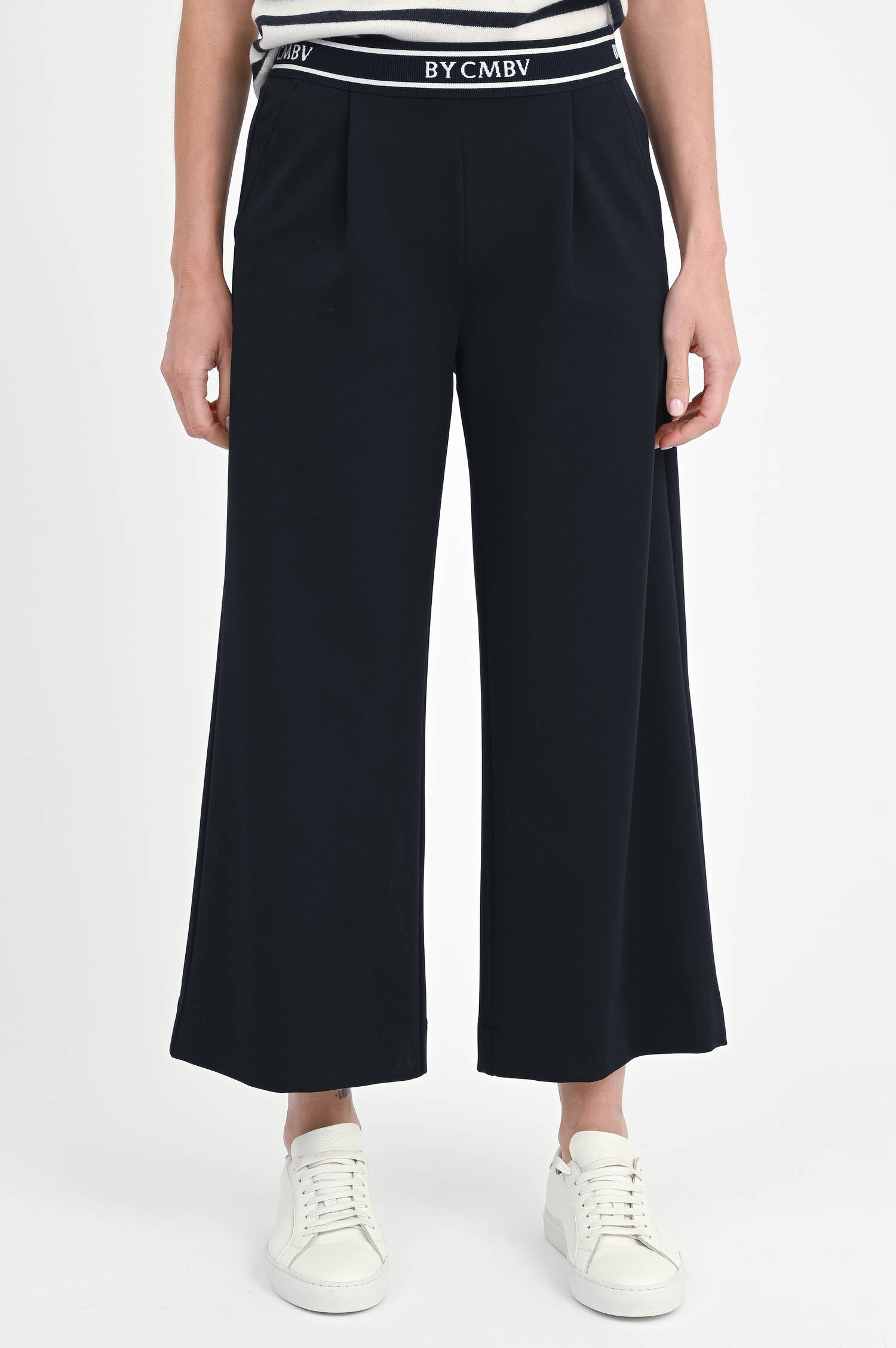 Hose ARINA CROPPED in Navy
