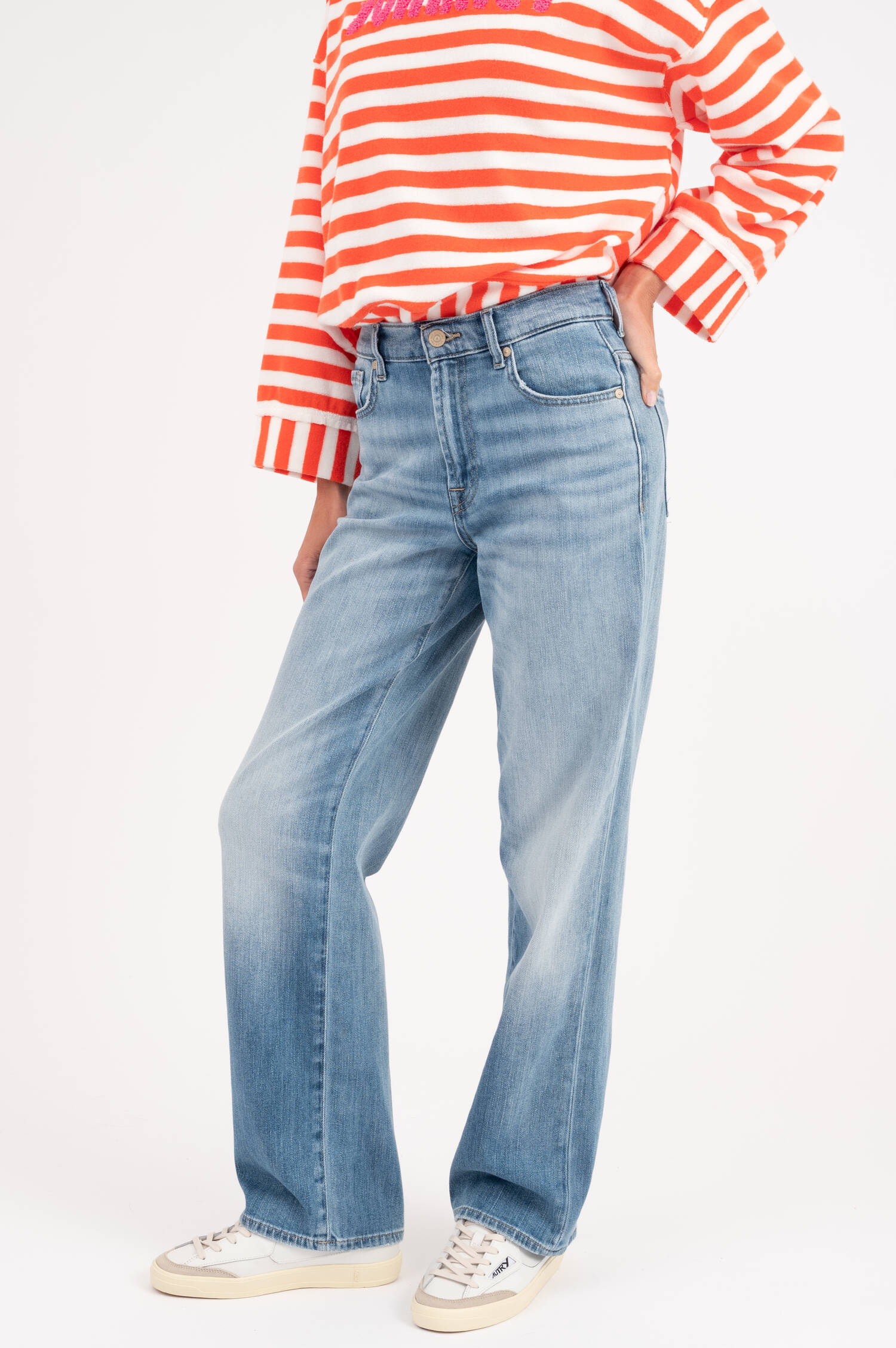 Jeans STOVEPIPE STRAIGHT in Mittelblau Jeans STOVEPIPE STRAIGHT in Mittelblau